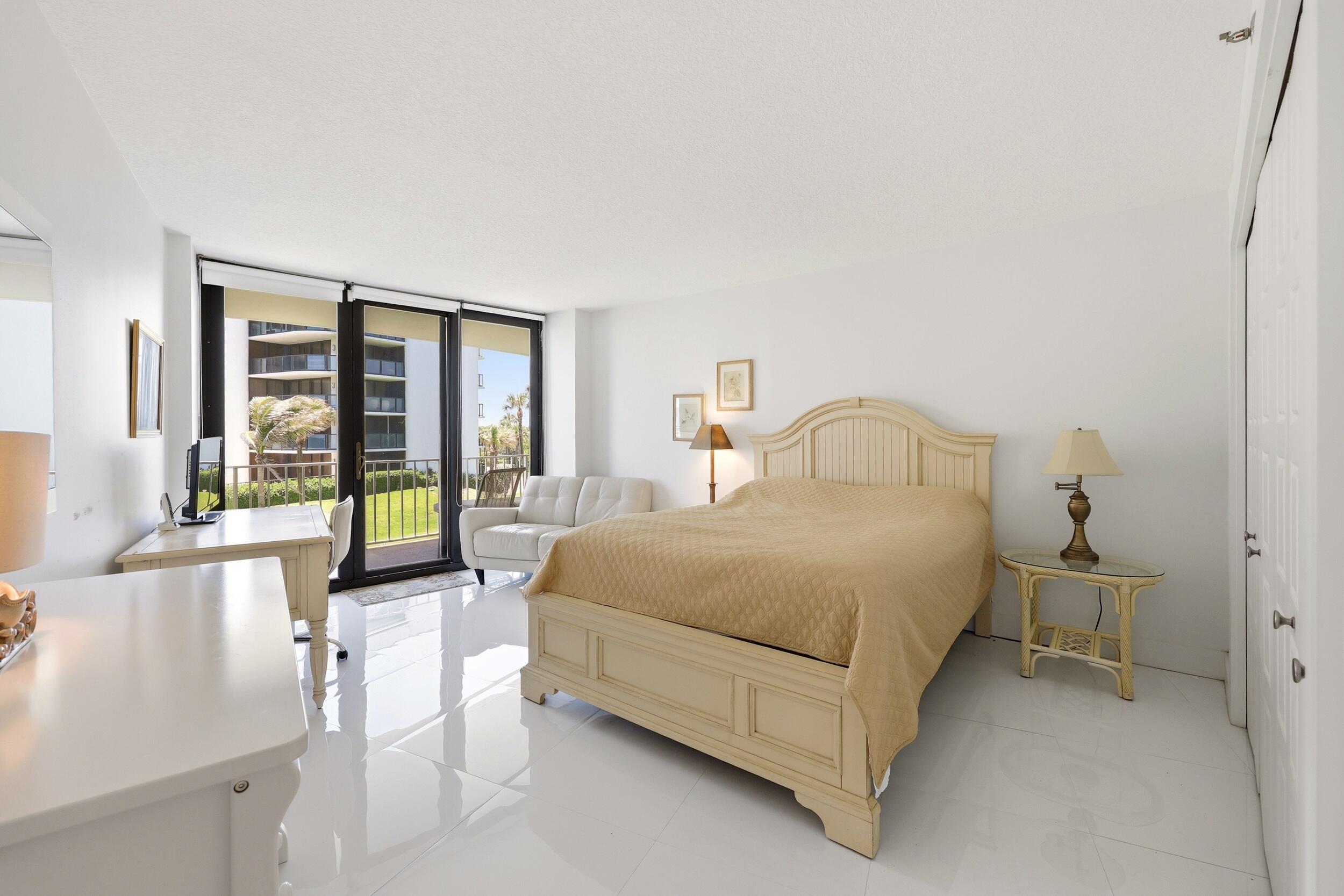 ATRIUMS OF PALM BEACH CONDO - Residential