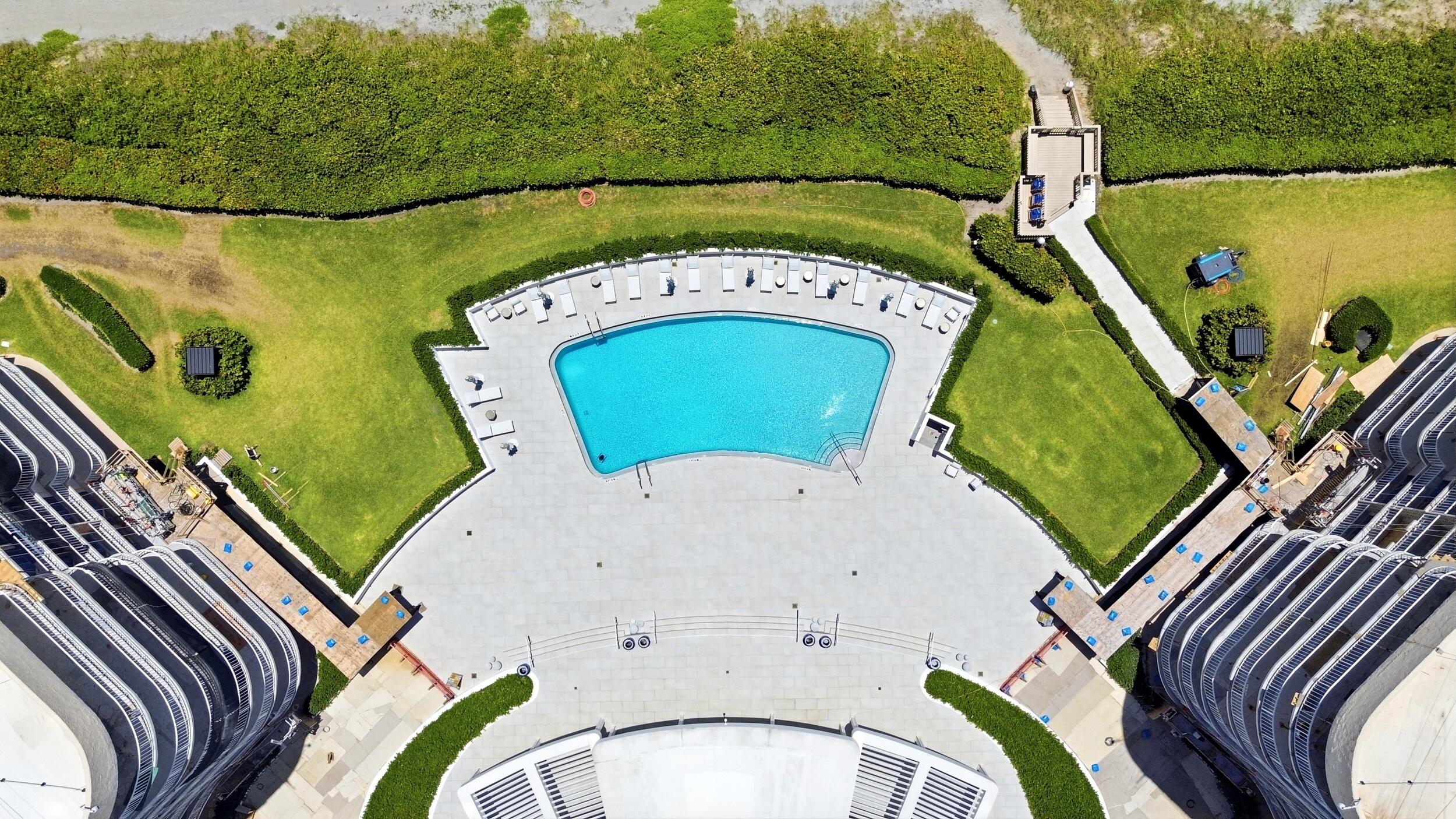 ATRIUMS OF PALM BEACH CONDO - Residential