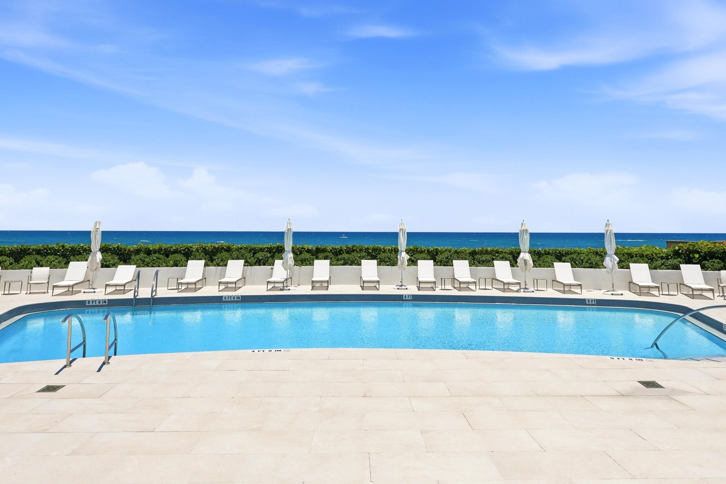 ATRIUMS OF PALM BEACH CONDO - Residential
