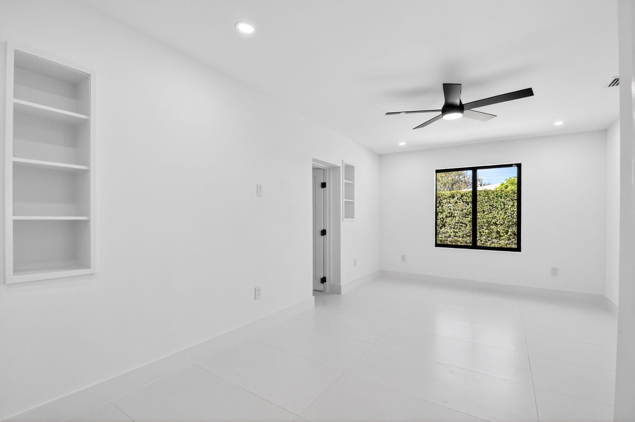 LAKE CLARKE ISLE 2 - Residential Lease