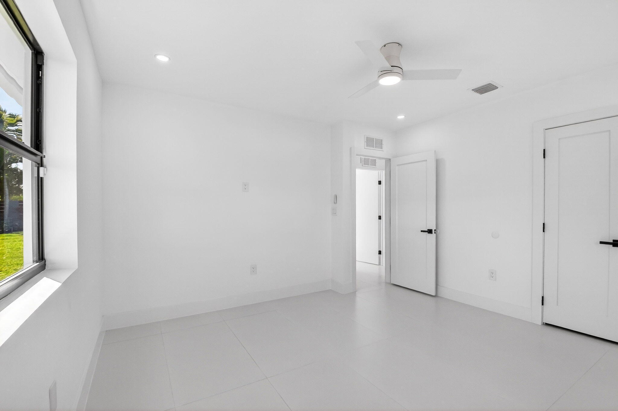 LAKE CLARKE ISLE 2 - Residential Lease