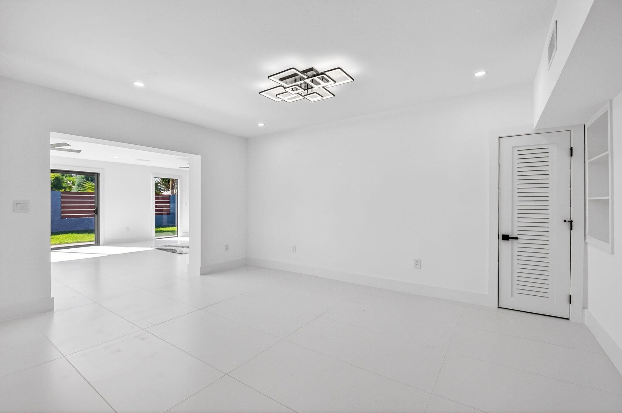 LAKE CLARKE ISLE 2 - Residential Lease