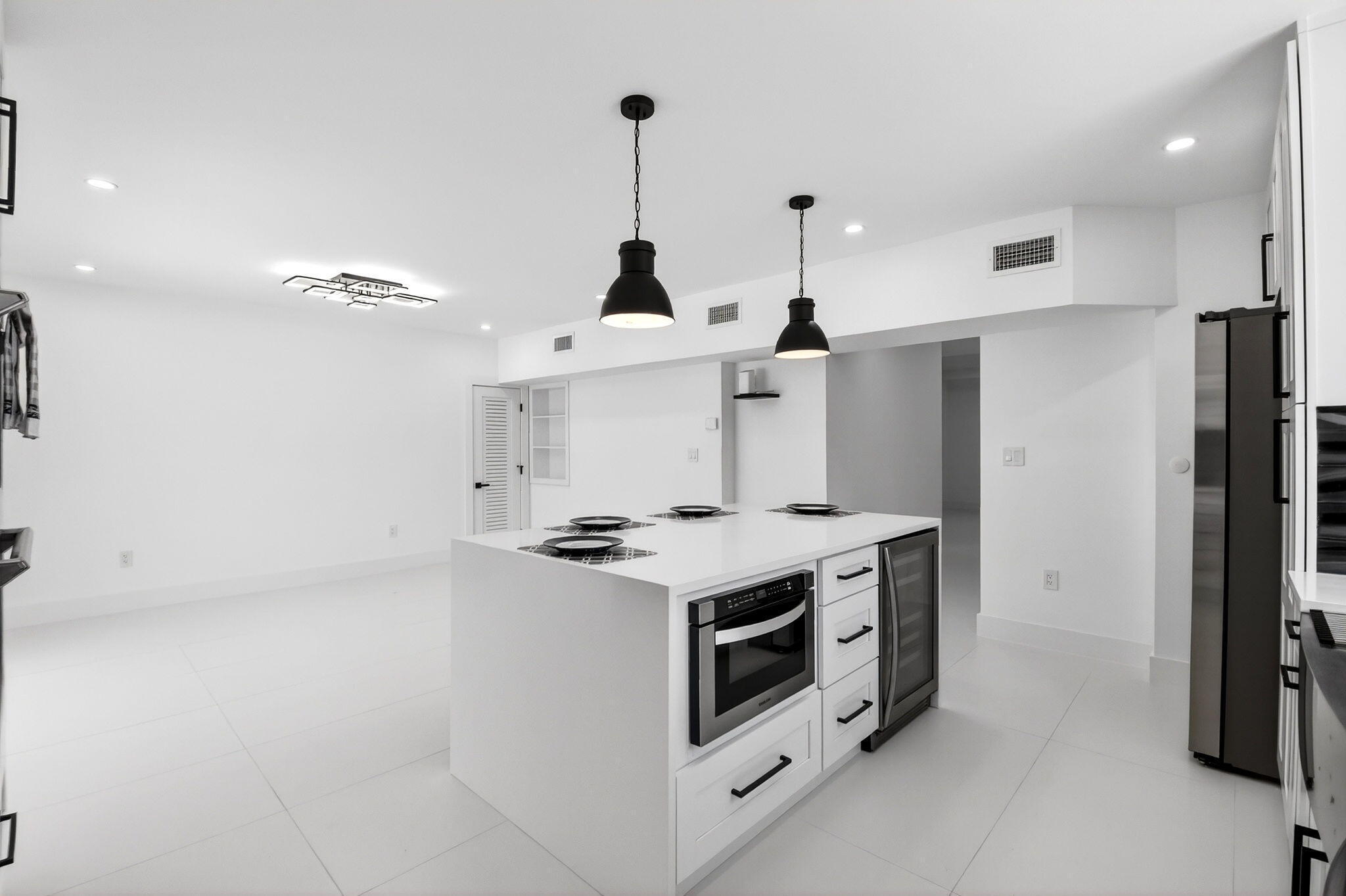 LAKE CLARKE ISLE 2 - Residential Lease
