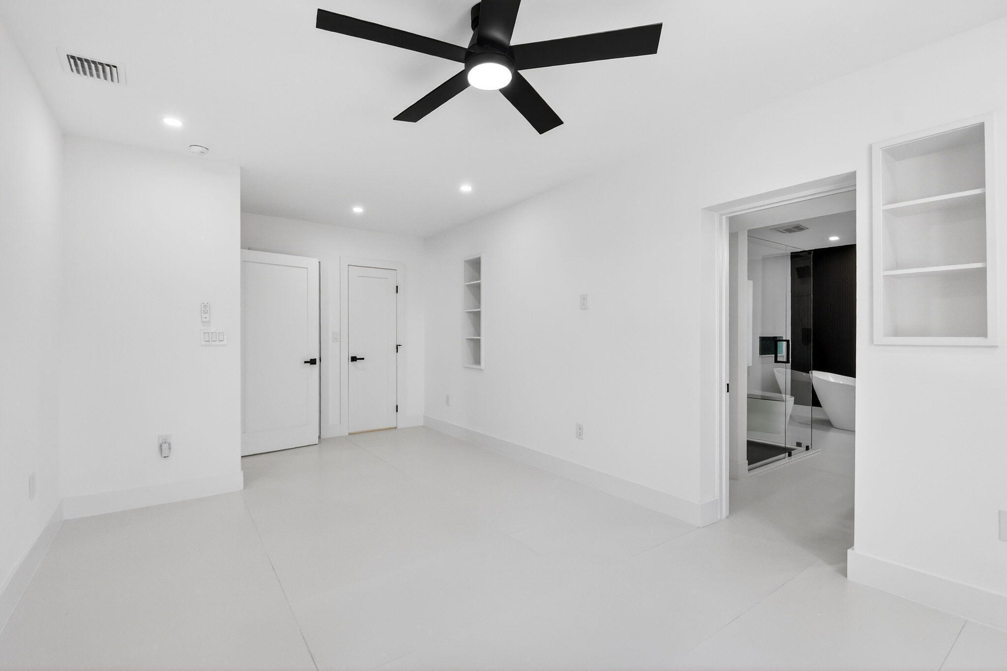 LAKE CLARKE ISLE 2 - Residential Lease