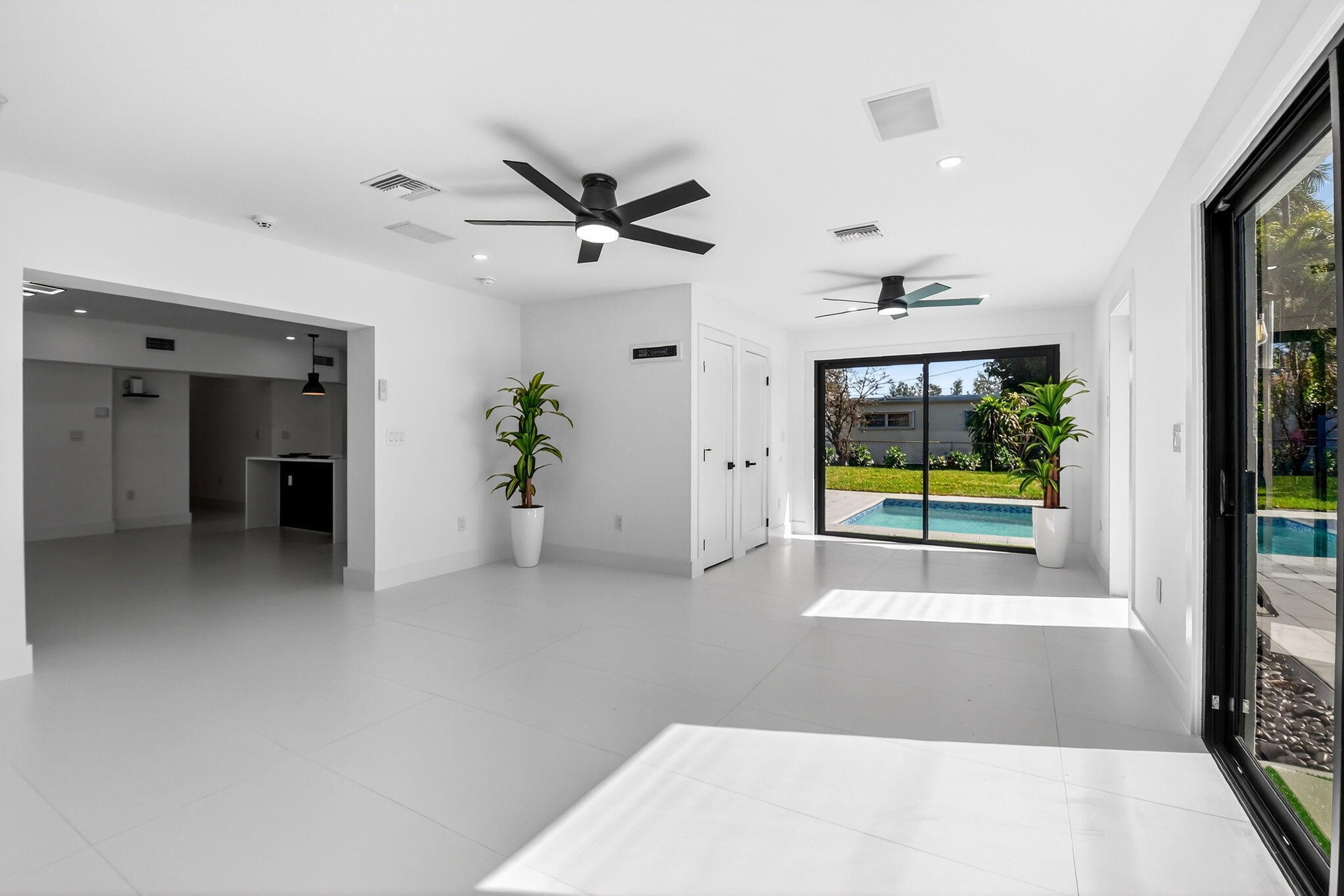 LAKE CLARKE ISLE 2 - Residential Lease