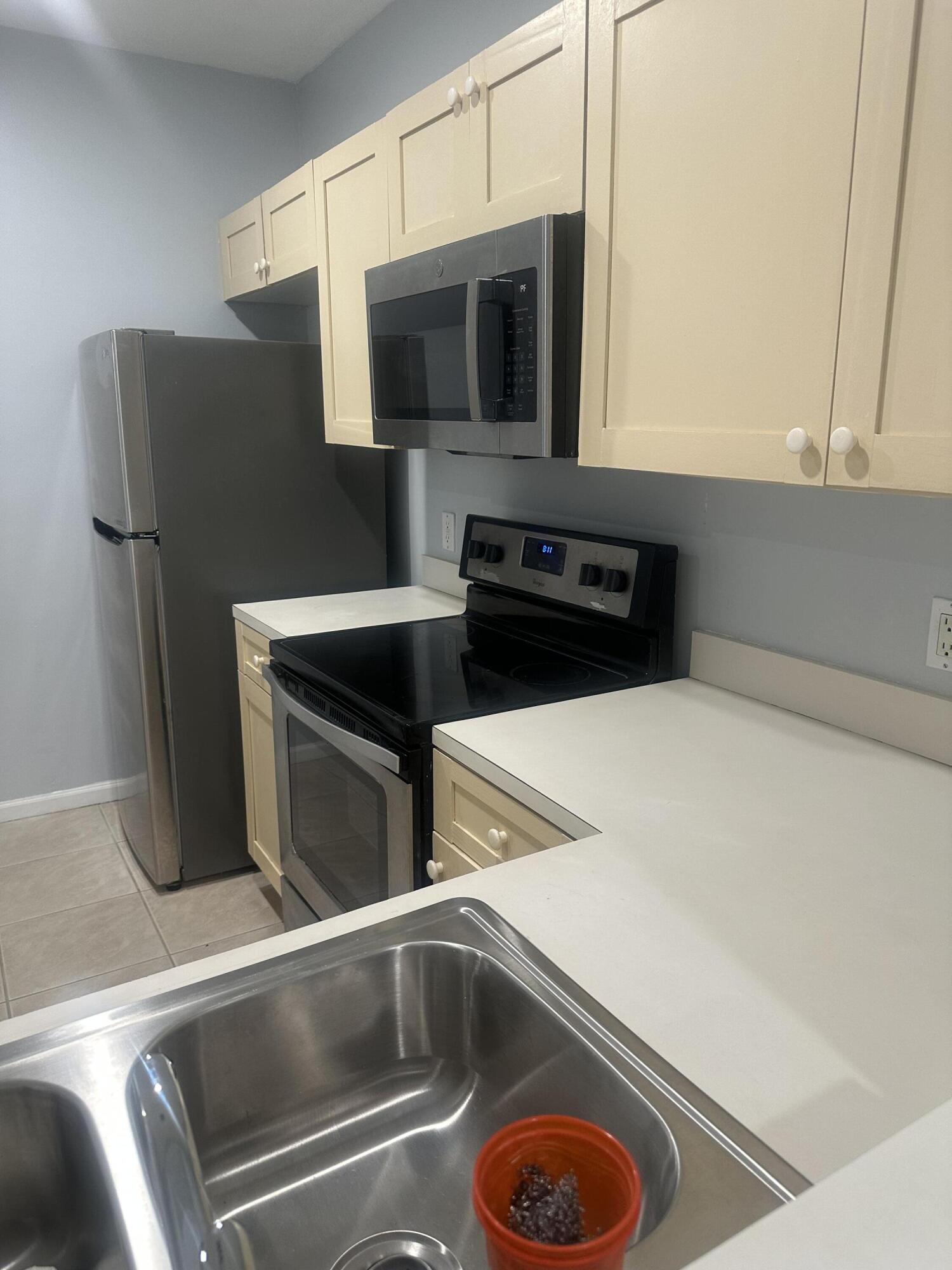 BELVEDERE ISLES CONDO NO 1 - Residential