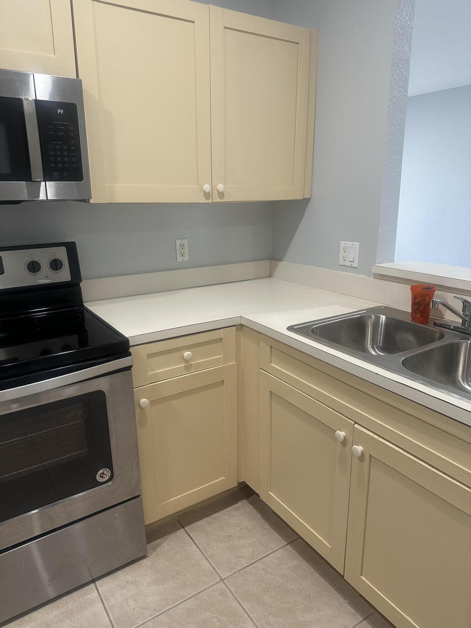BELVEDERE ISLES CONDO NO 1 - Residential