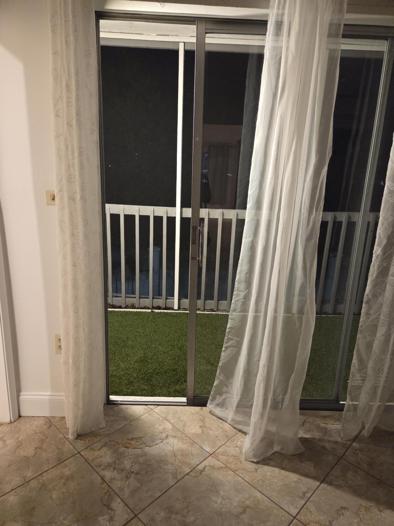 RO-MONT SOUTH CONDO A - Residential Lease