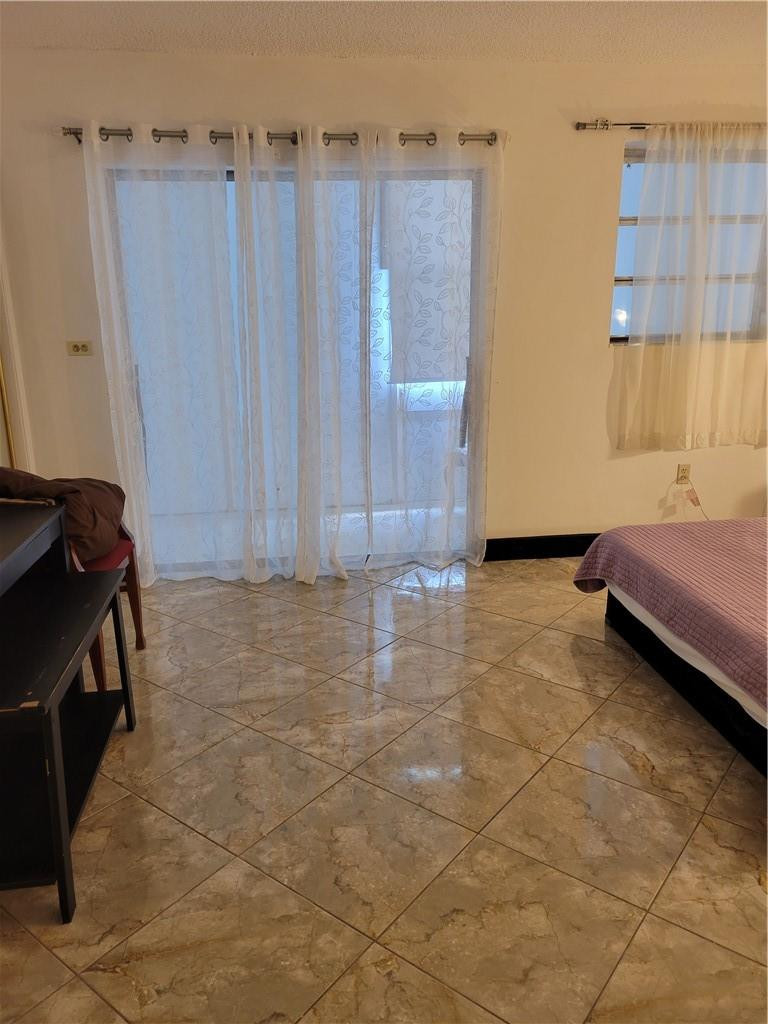 RO-MONT SOUTH CONDO A - Residential Lease