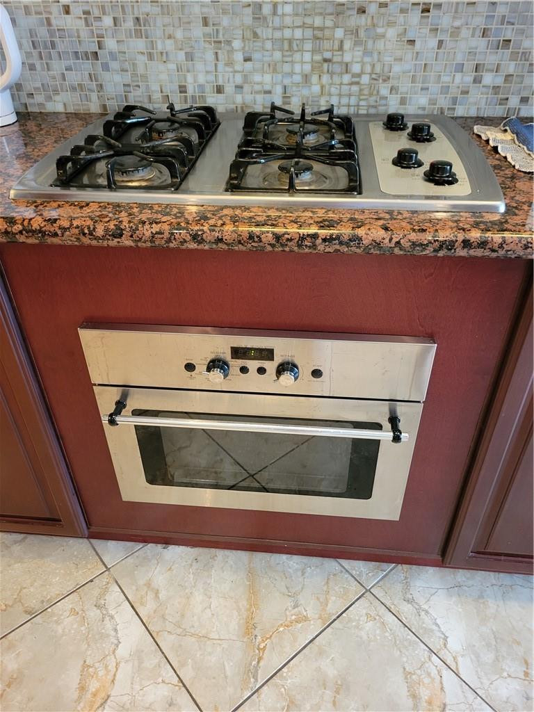 RO-MONT SOUTH CONDO A - Residential Lease