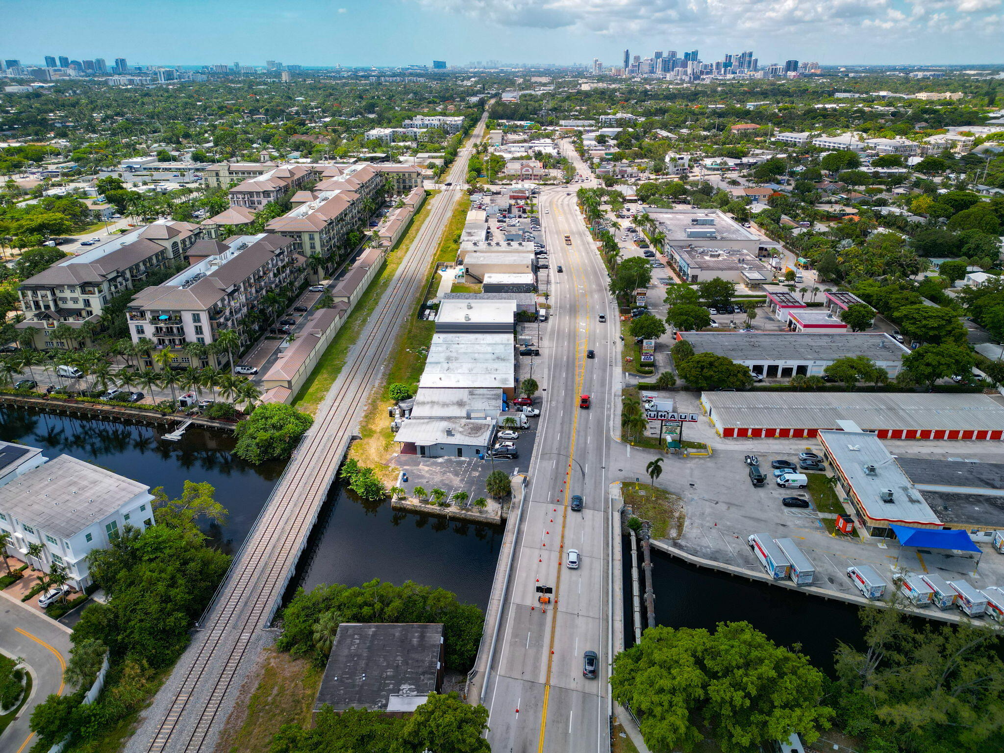 POINTE @ MIDDLE RIVER - Residential