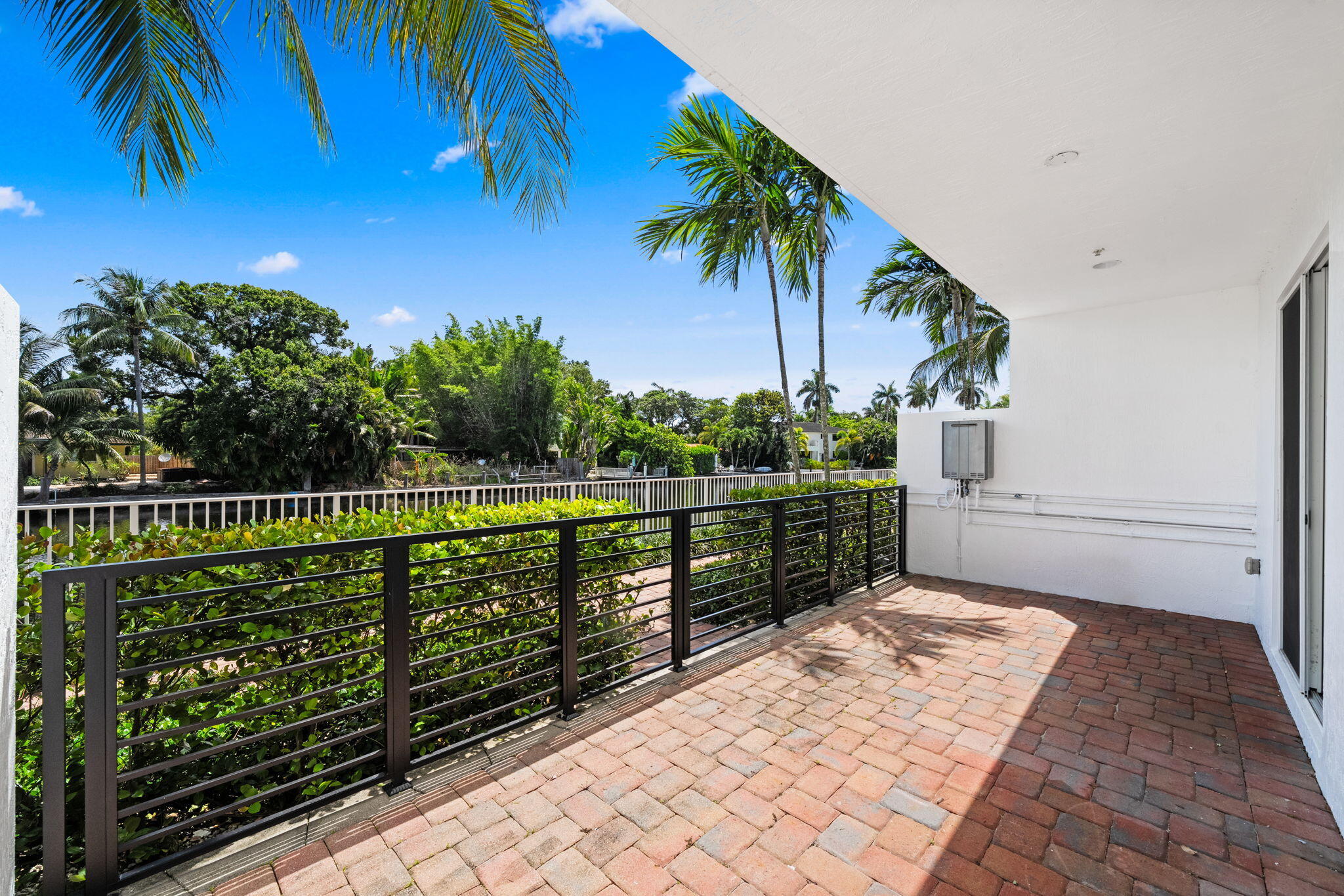 POINTE @ MIDDLE RIVER - Residential