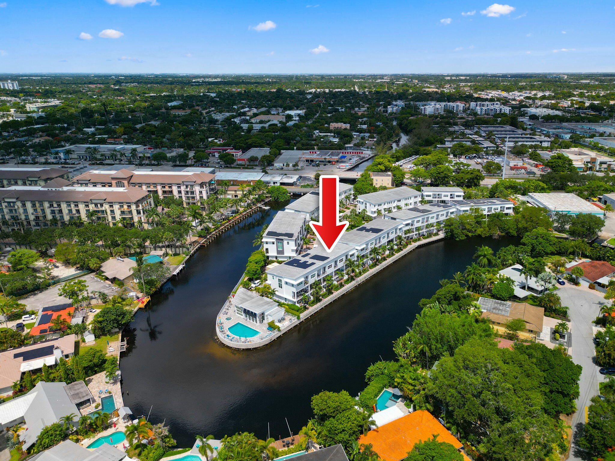 POINTE @ MIDDLE RIVER - Residential