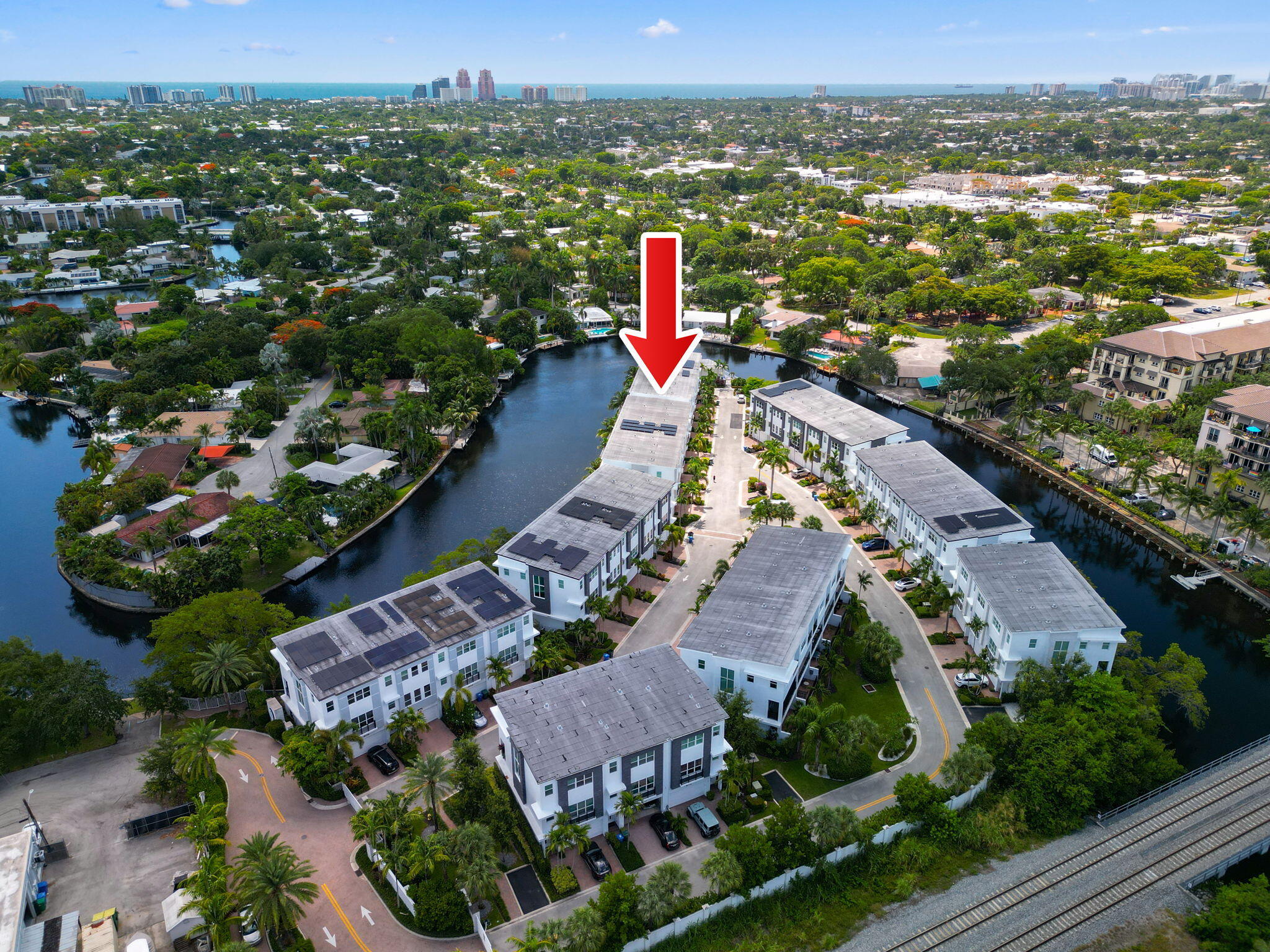 POINTE @ MIDDLE RIVER - Residential
