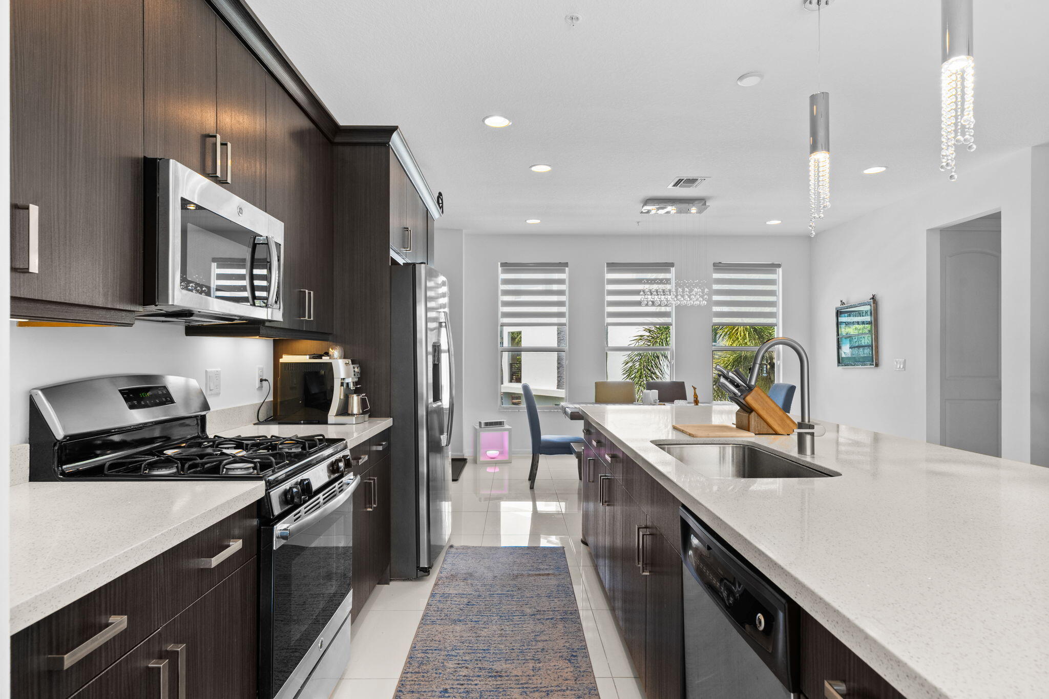 POINTE @ MIDDLE RIVER - Residential