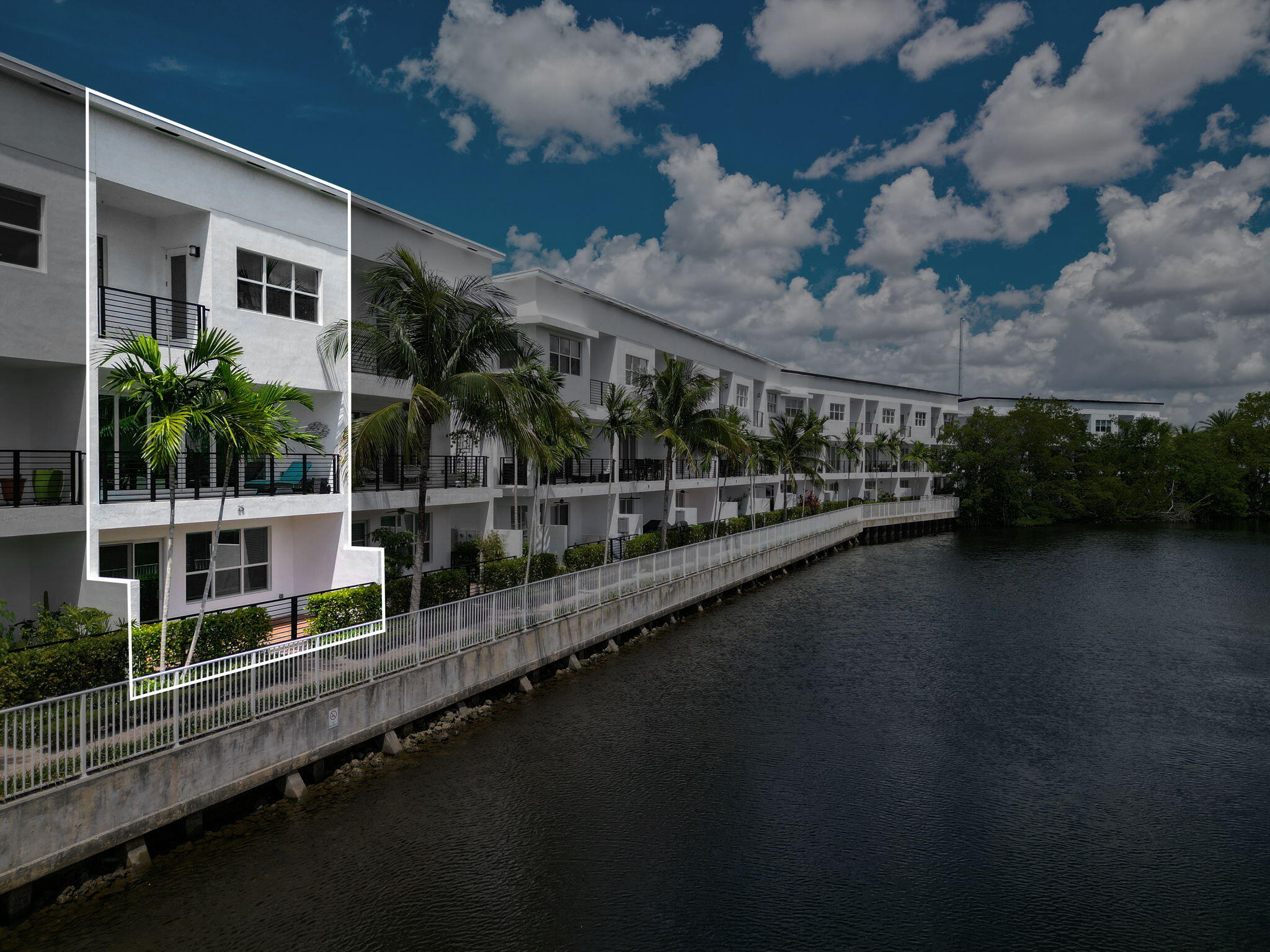 POINTE @ MIDDLE RIVER - Residential
