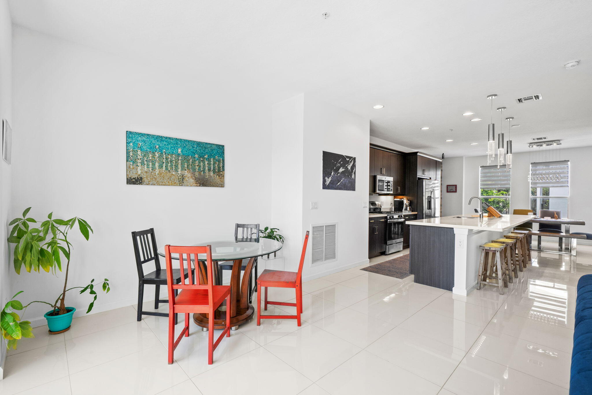 POINTE @ MIDDLE RIVER - Residential