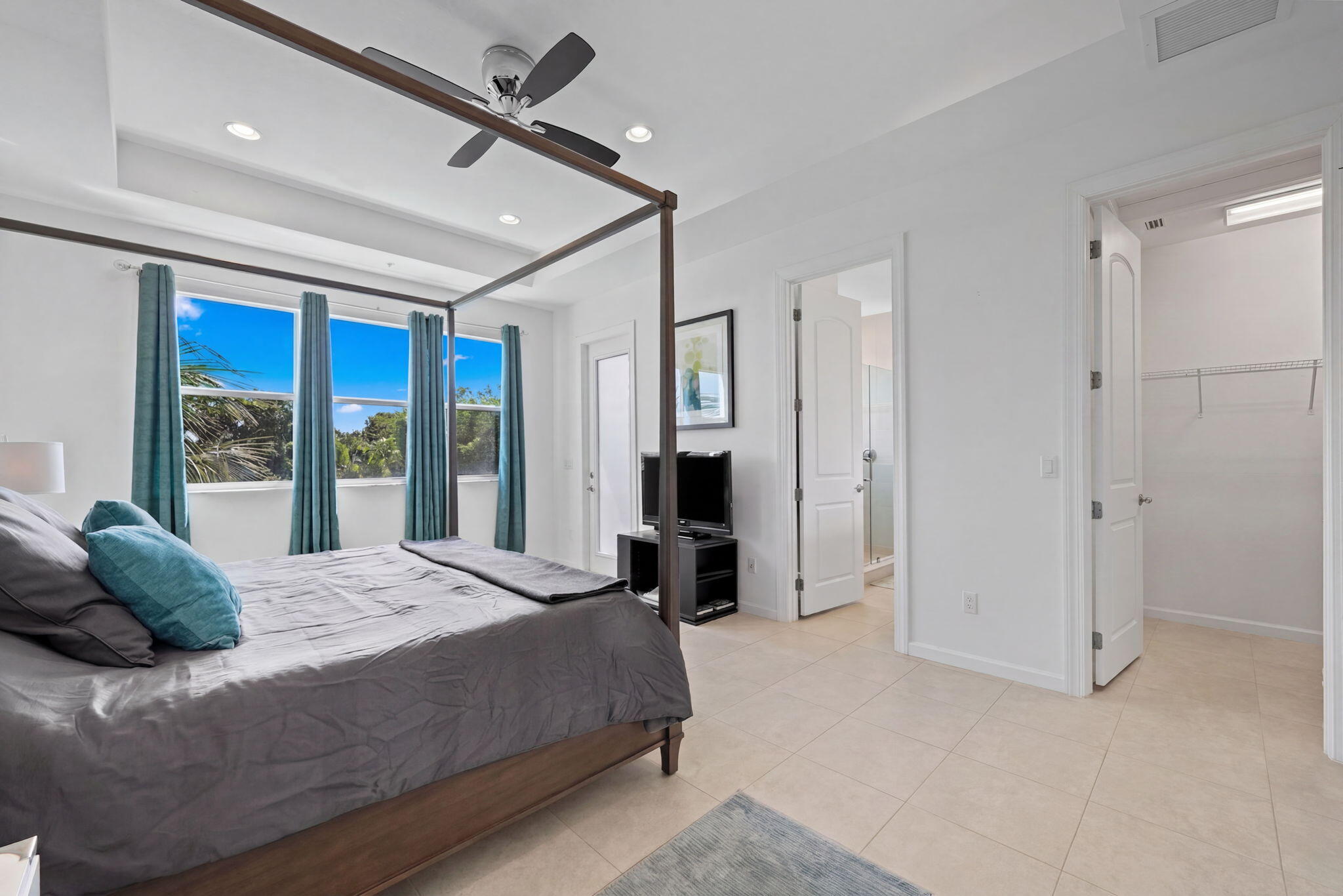 POINTE @ MIDDLE RIVER - Residential
