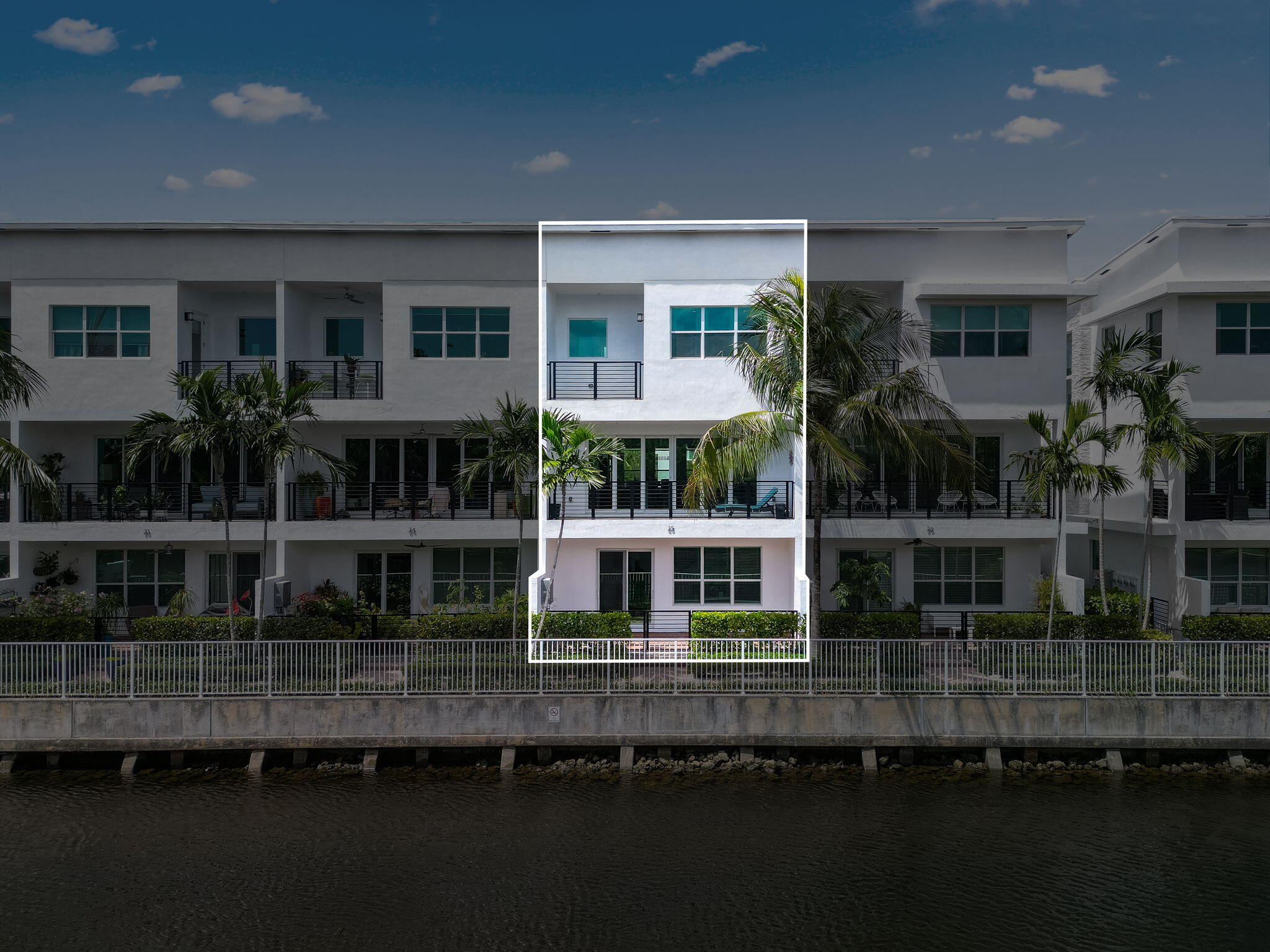 POINTE @ MIDDLE RIVER - Residential