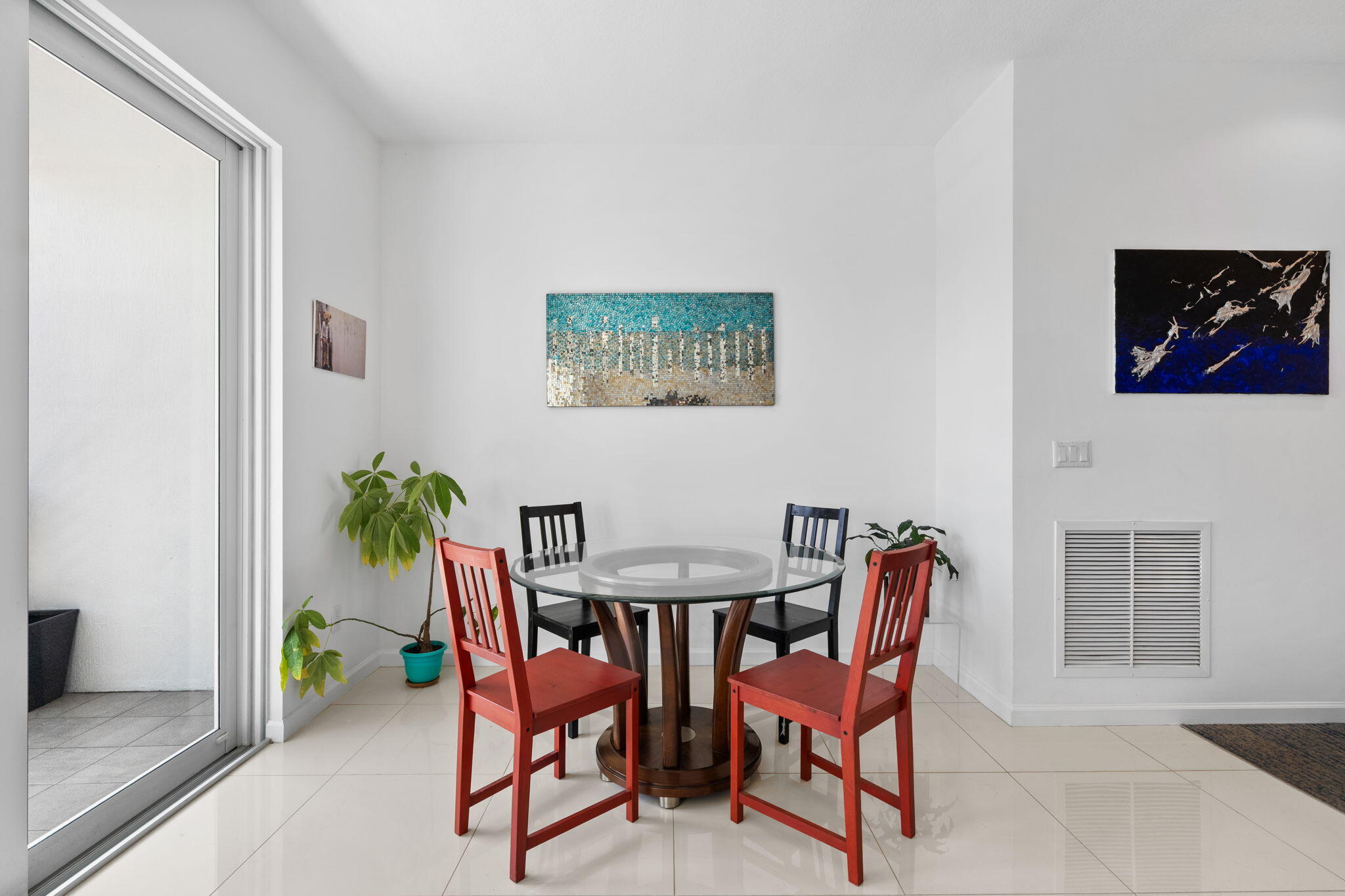 POINTE @ MIDDLE RIVER - Residential