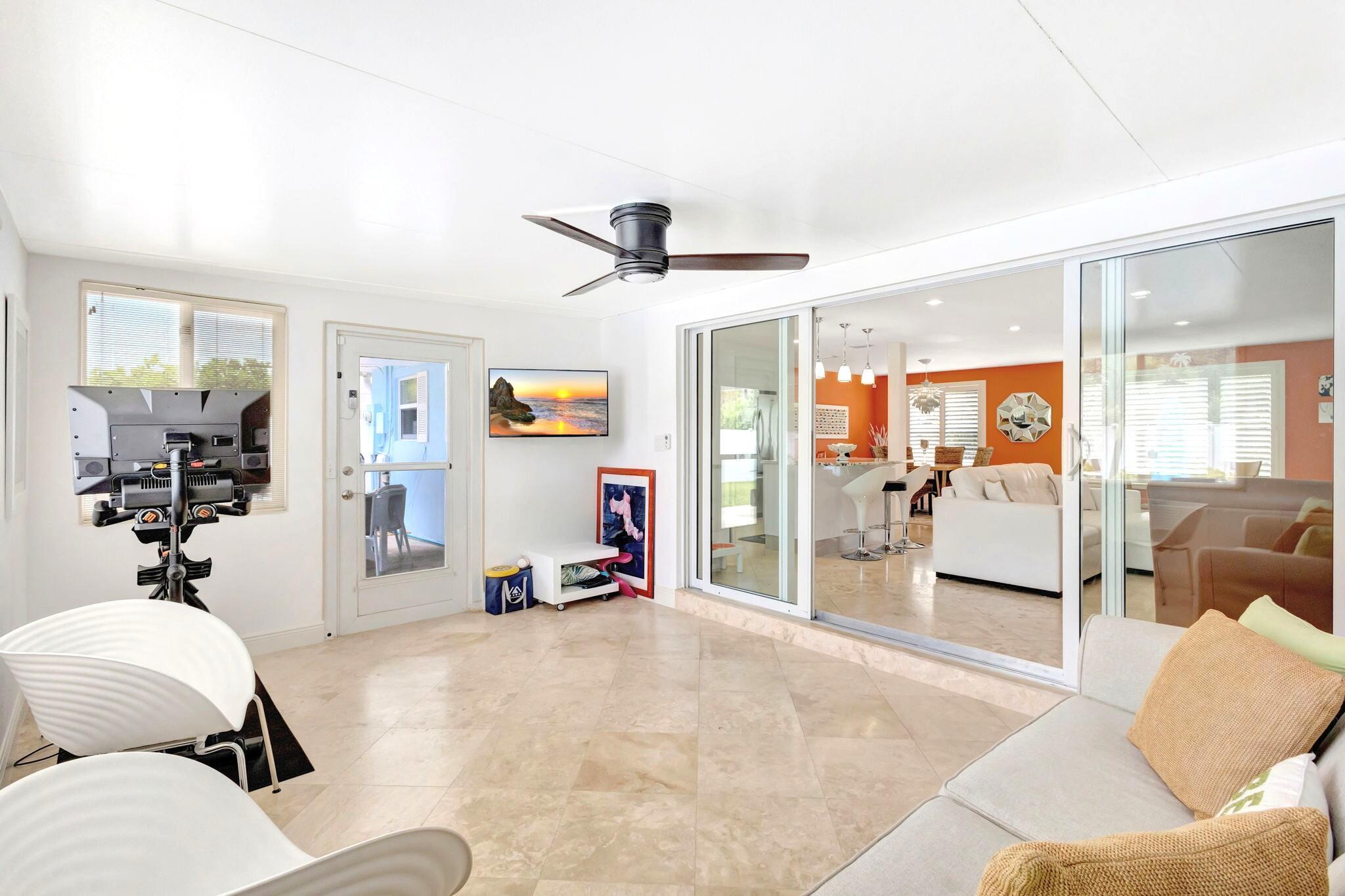 YACHT HARBOR EST - Residential