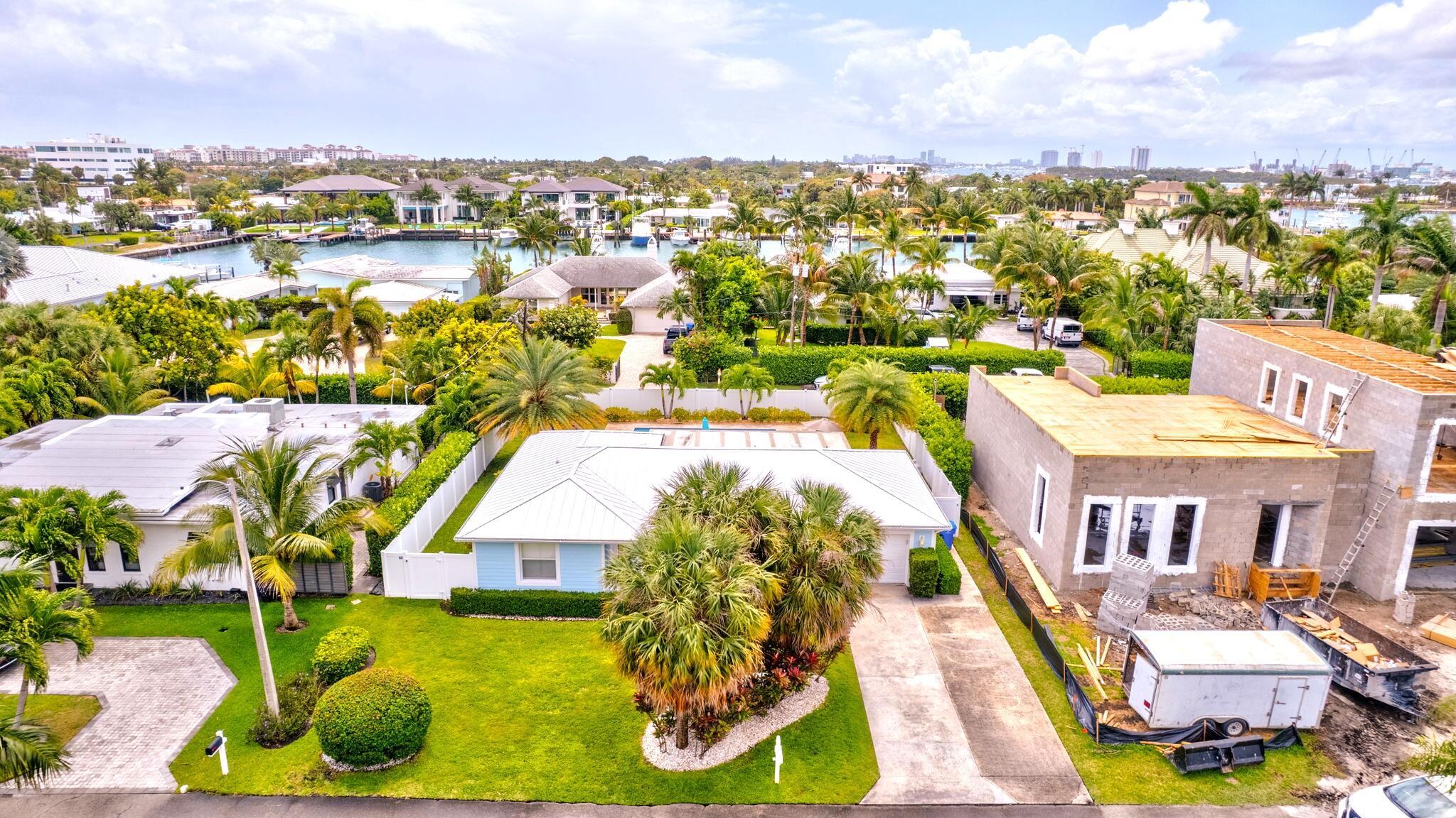 YACHT HARBOR EST - Residential