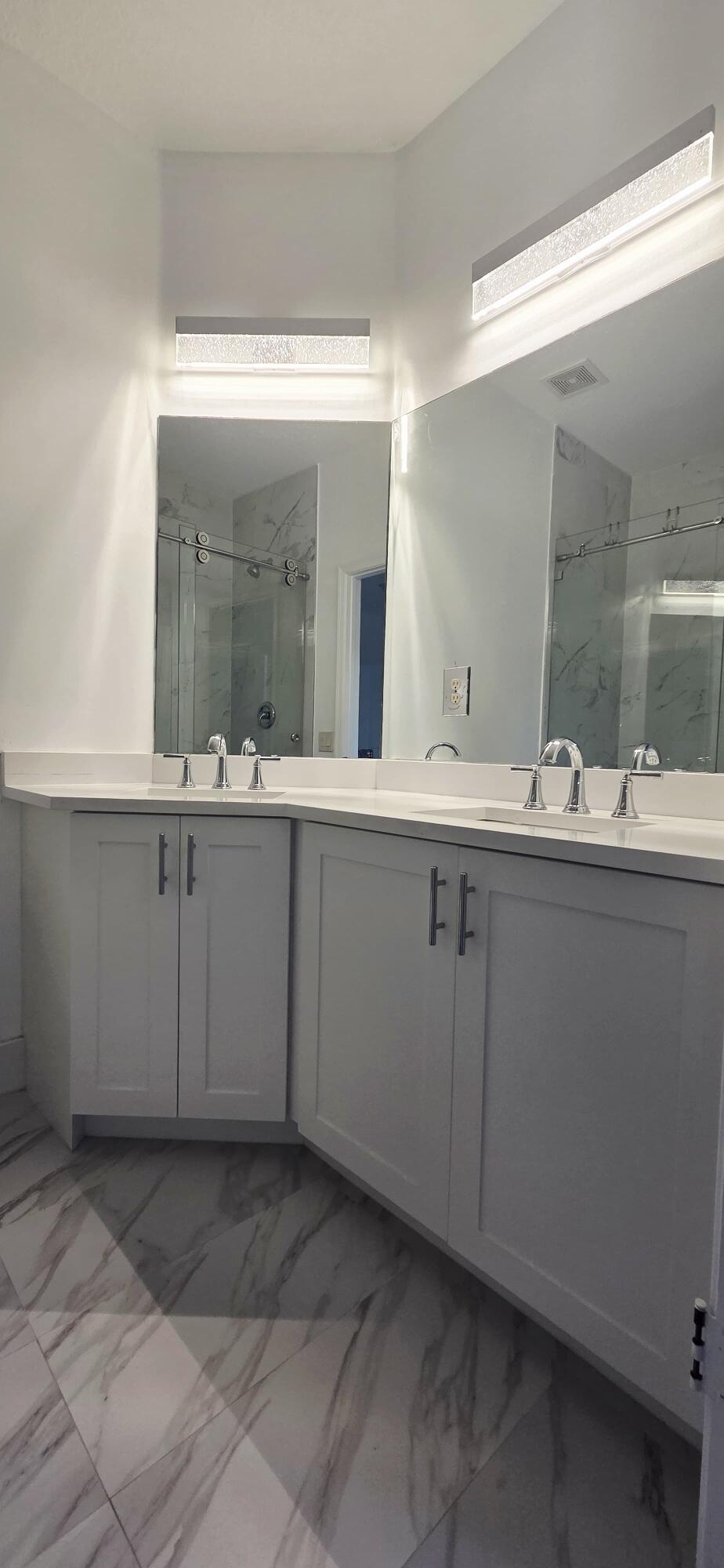 ROKEST APARTMENTS OF TAMARAC - Residential Lease