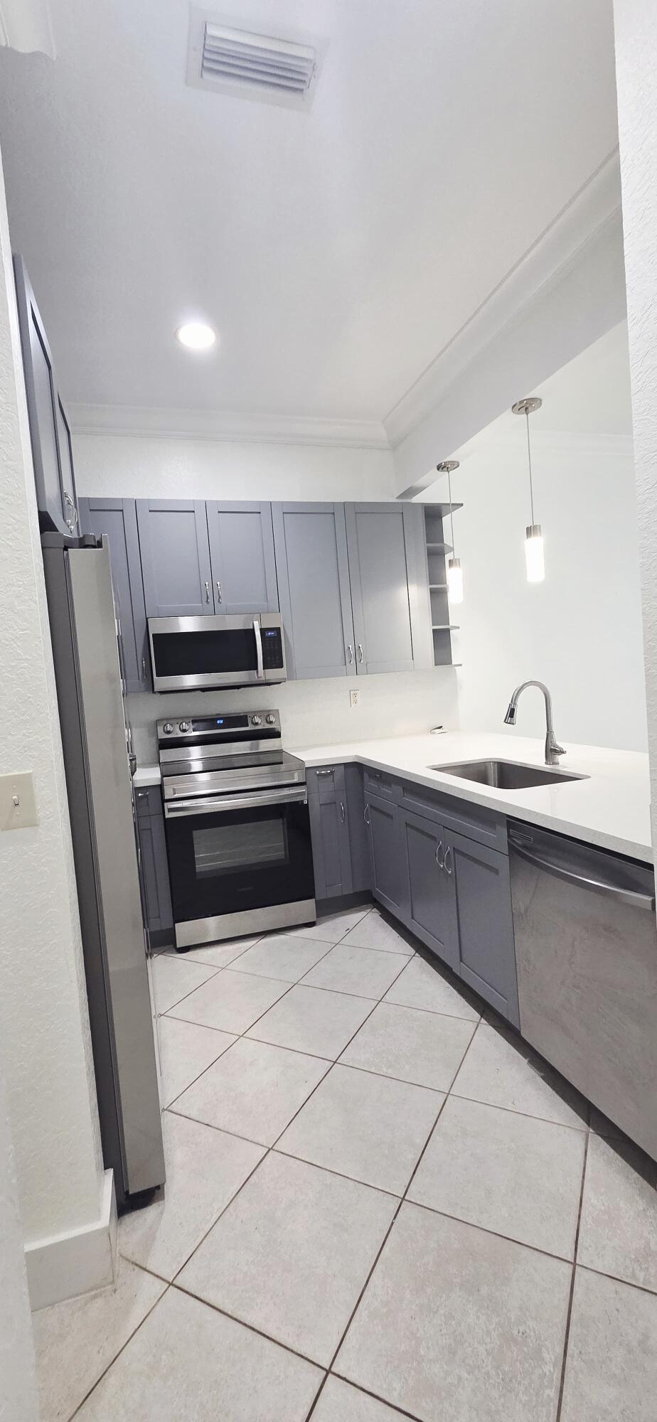 ROKEST APARTMENTS OF TAMARAC - Residential Lease