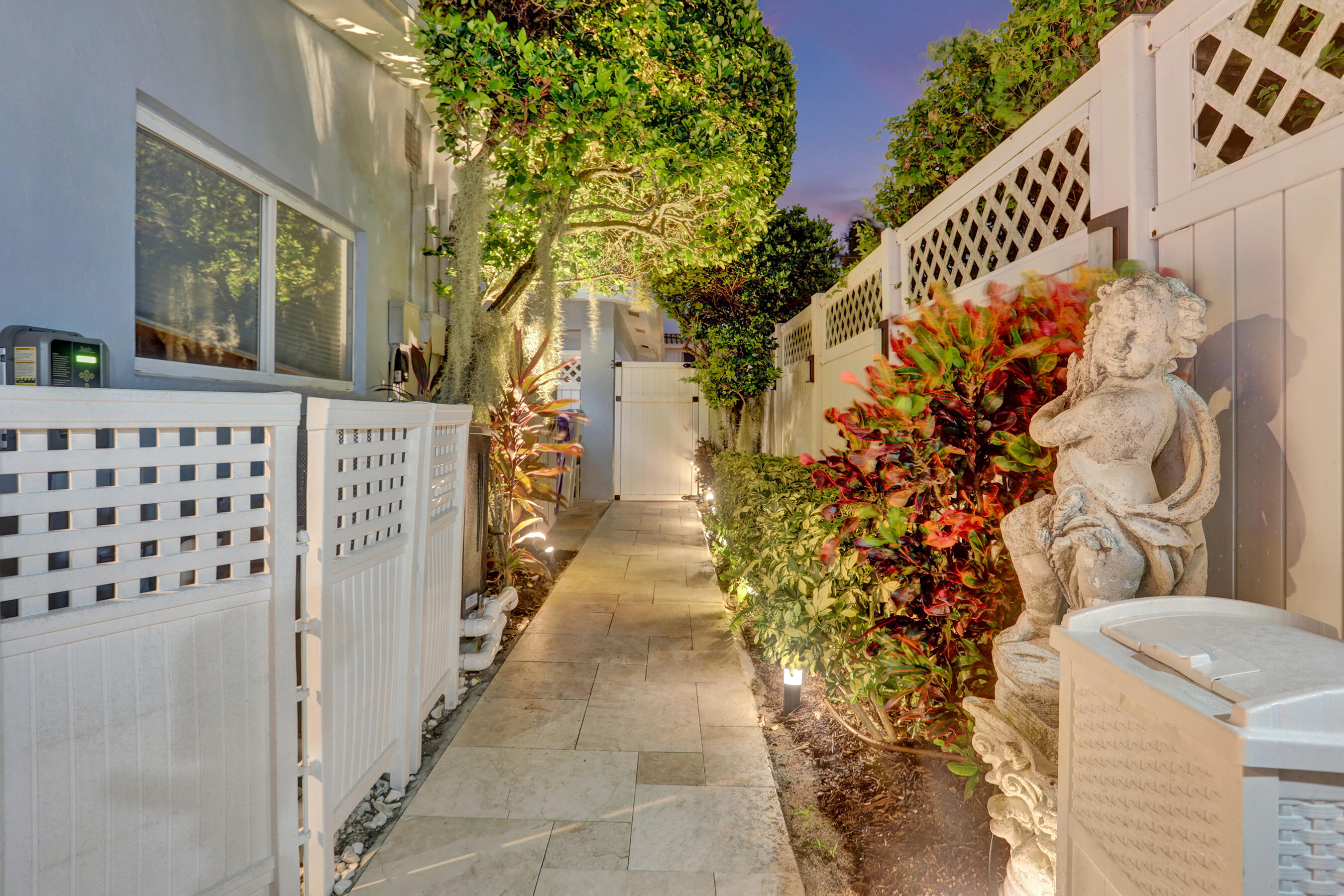 BOULEVARD PARK ISLES SEC 4 - Residential