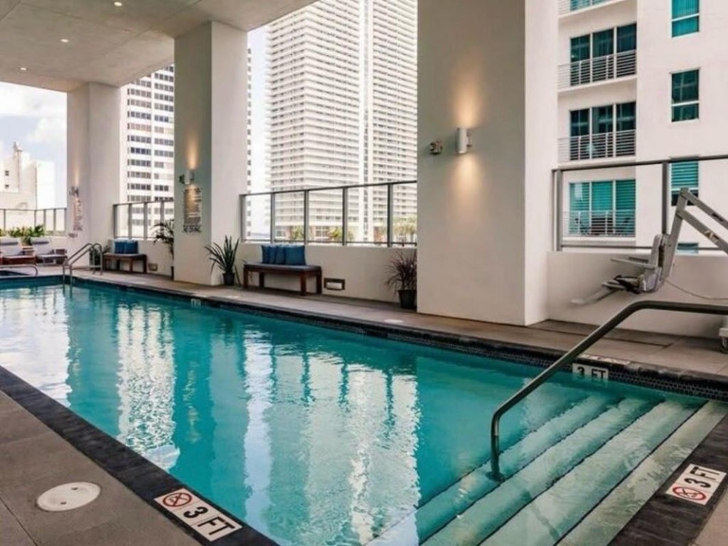 Yotel Pad Miami - Residential