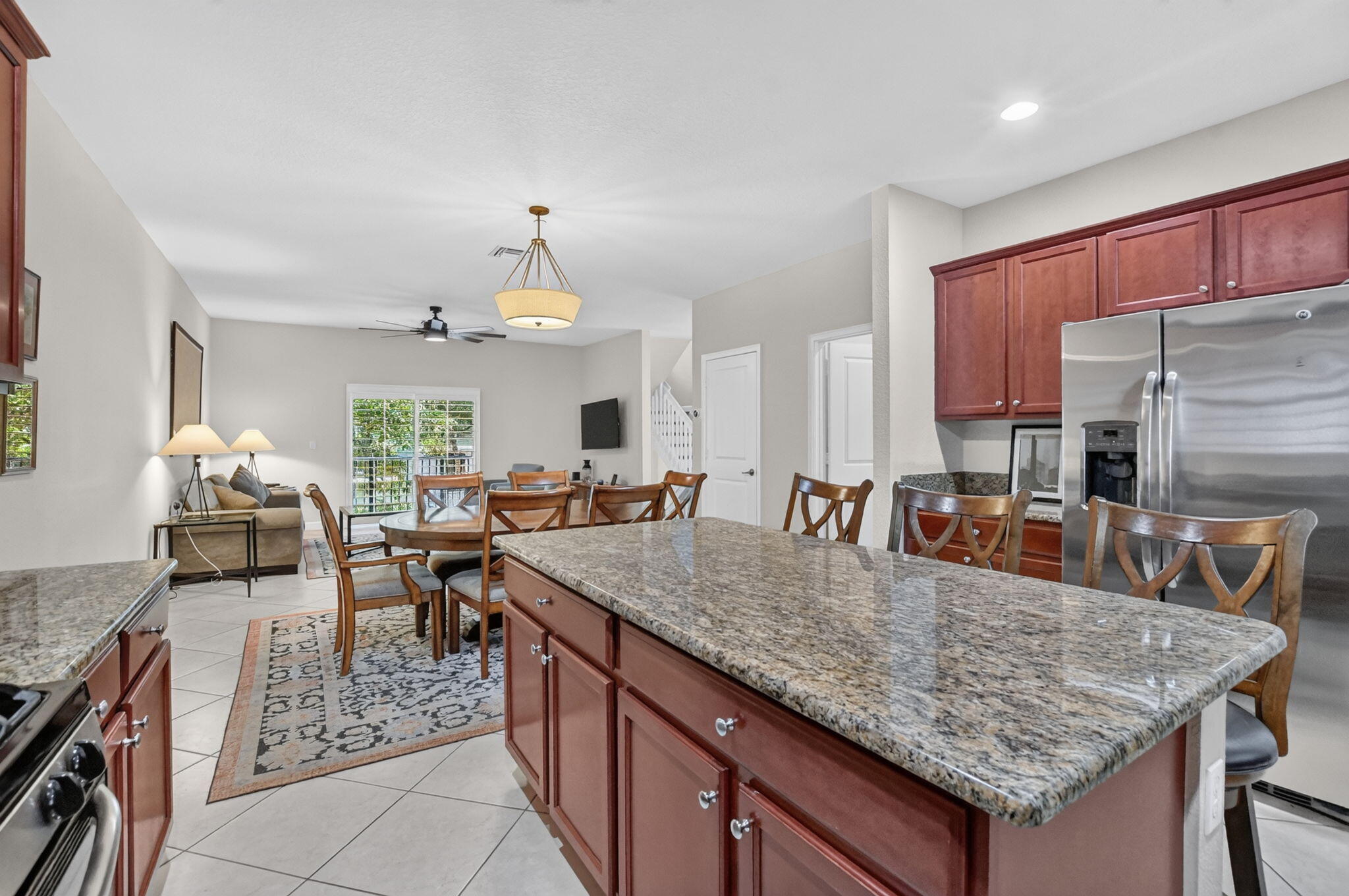 LIBRARY COMMONS - Residential