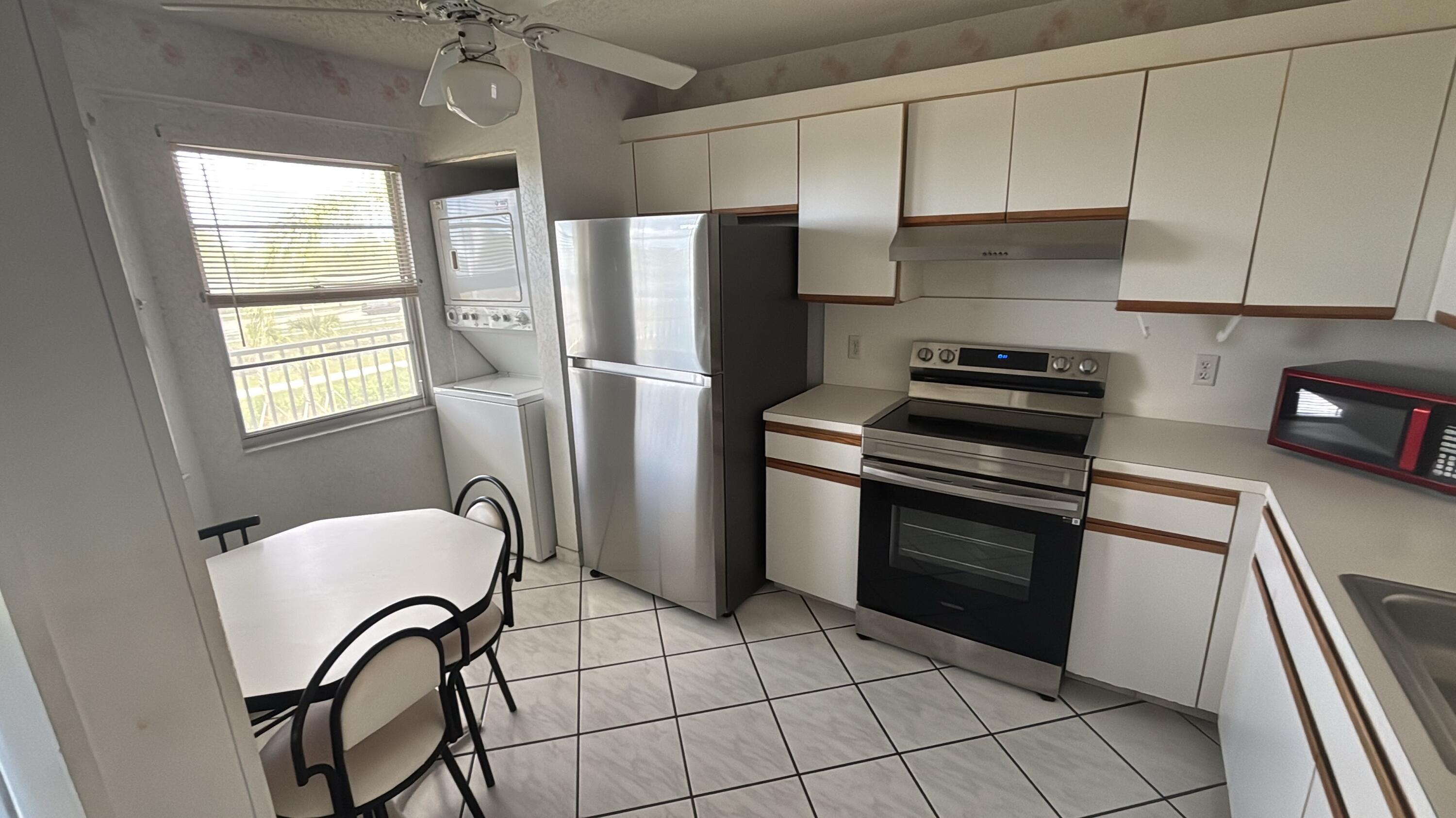 BUCKINGHAM EAST AT CENTURY - Residential