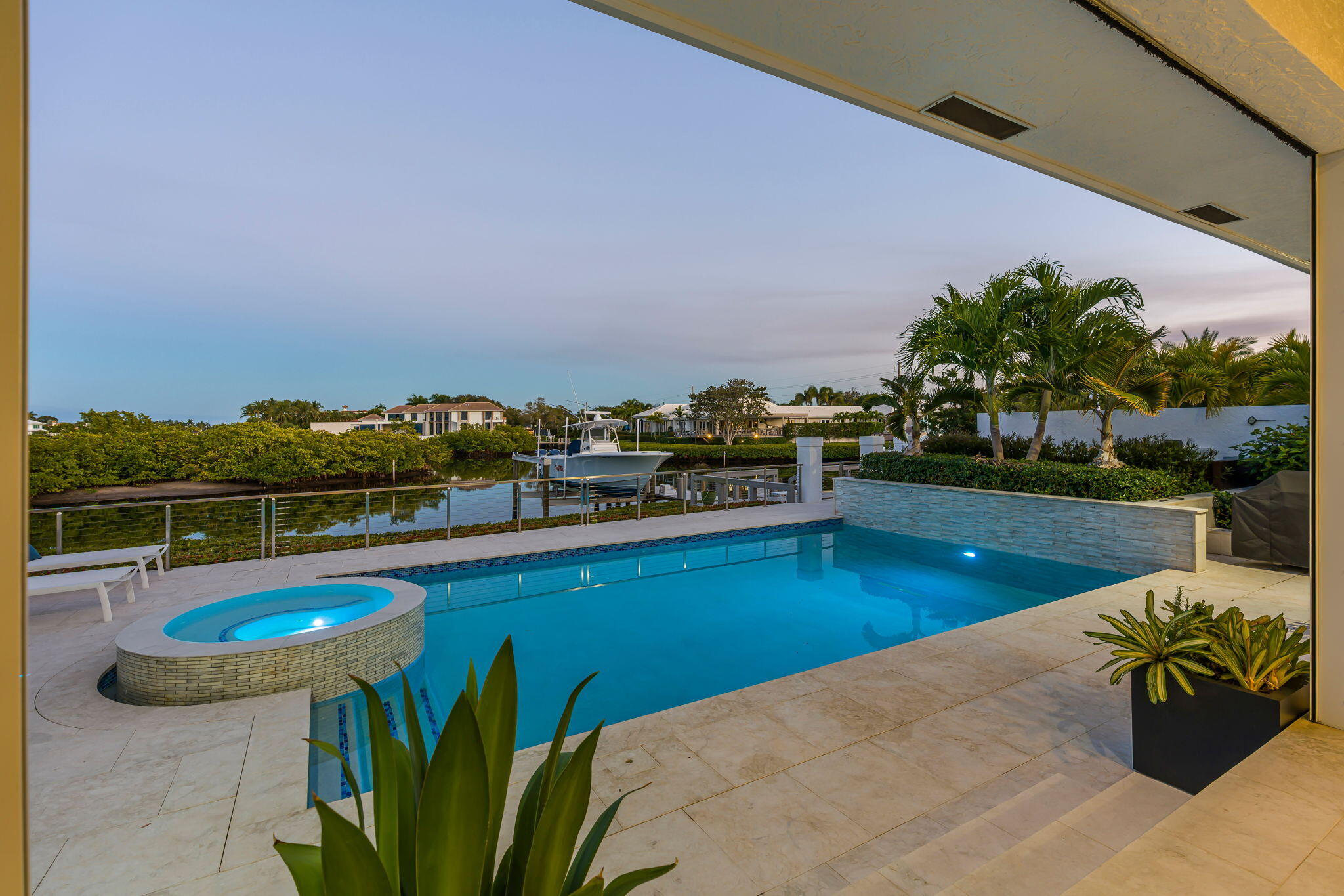 ADMIRALS COVE PAR A 1 - Residential