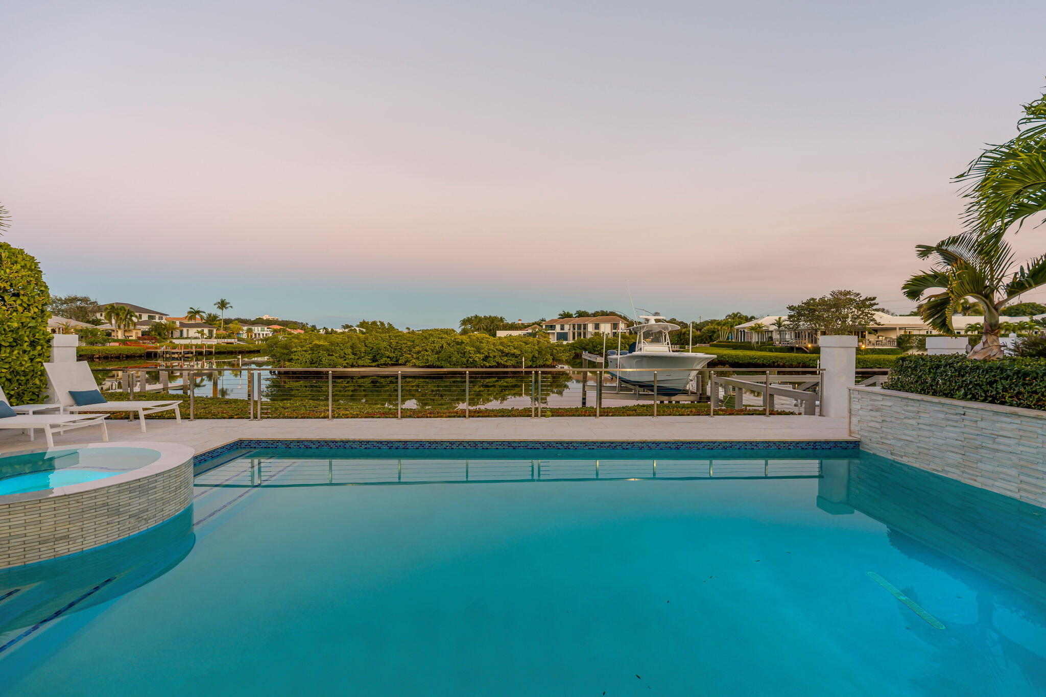 ADMIRALS COVE PAR A 1 - Residential