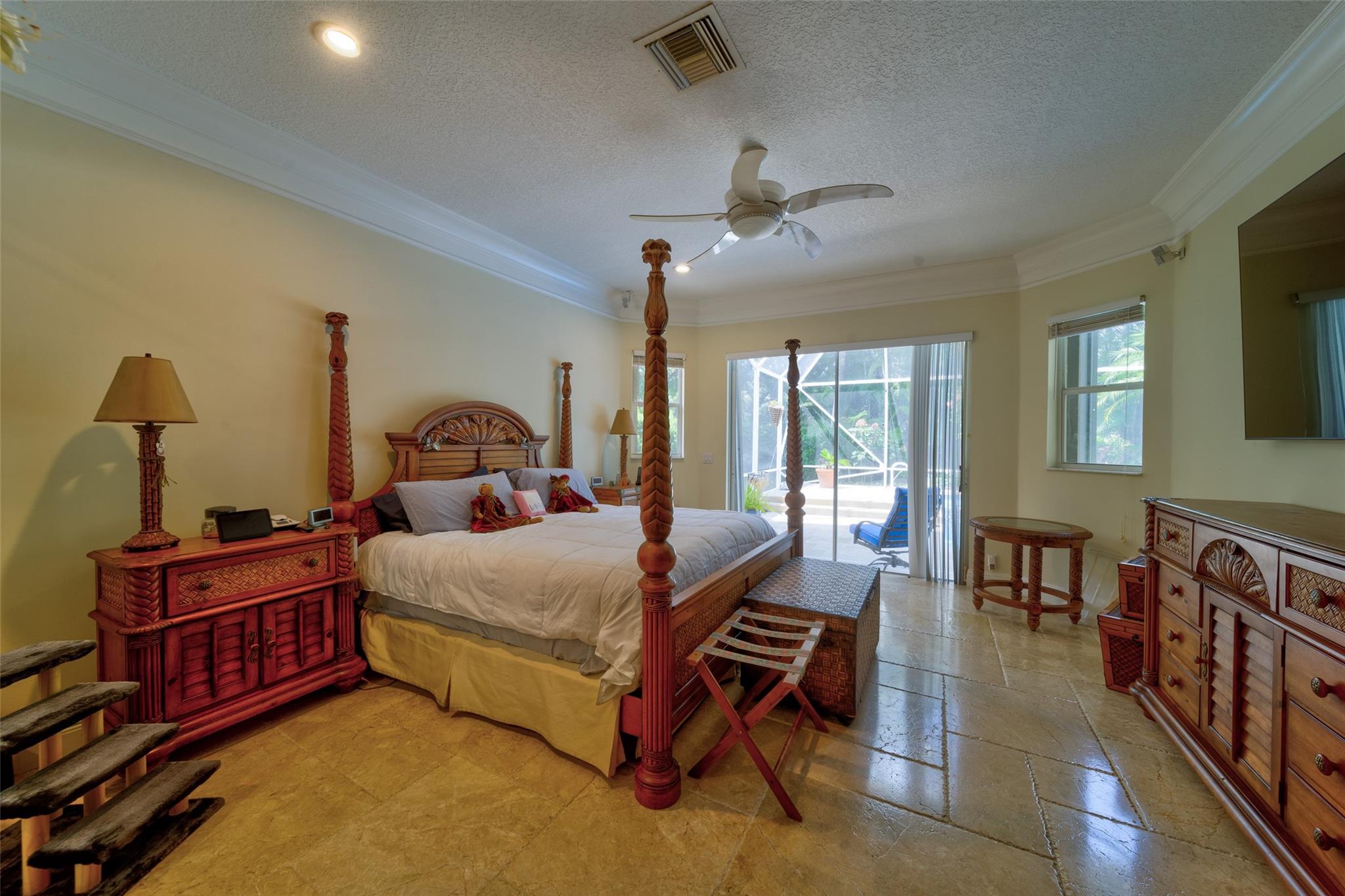 The Isles 145-36 B - Residential
