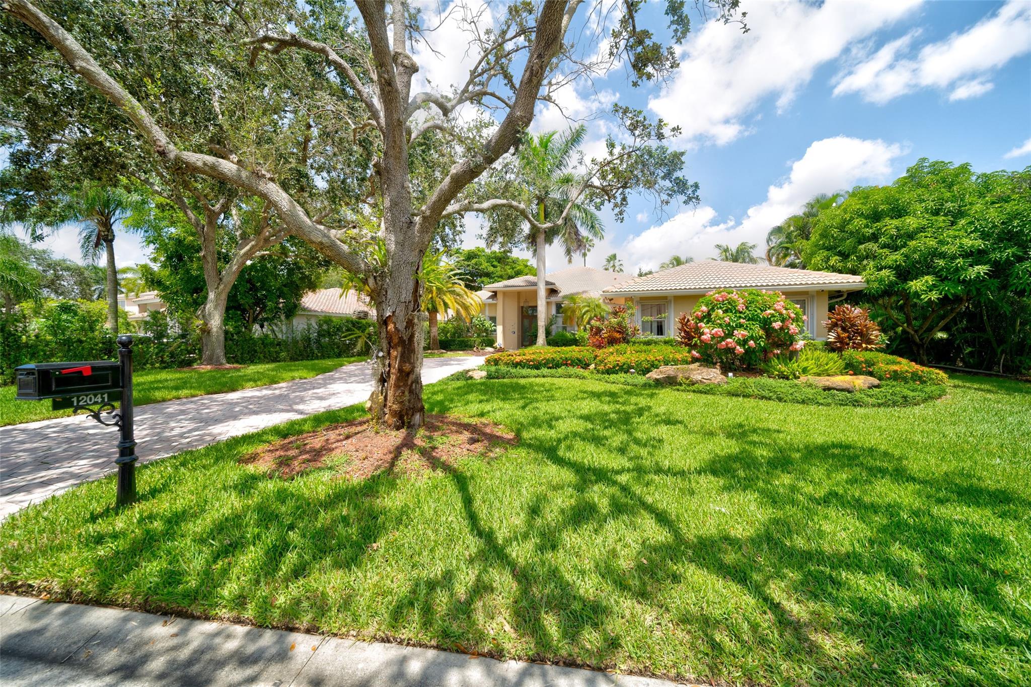 The Isles 145-36 B - Residential