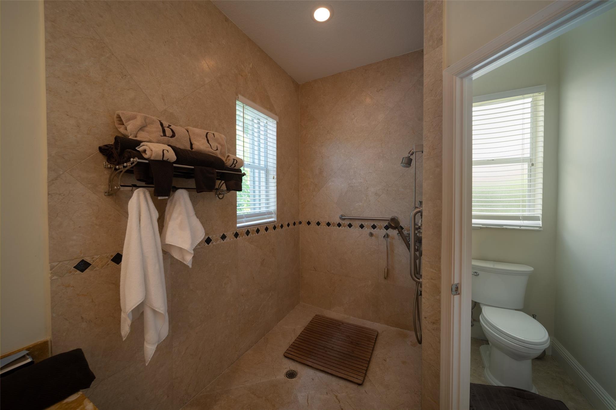 The Isles 145-36 B - Residential