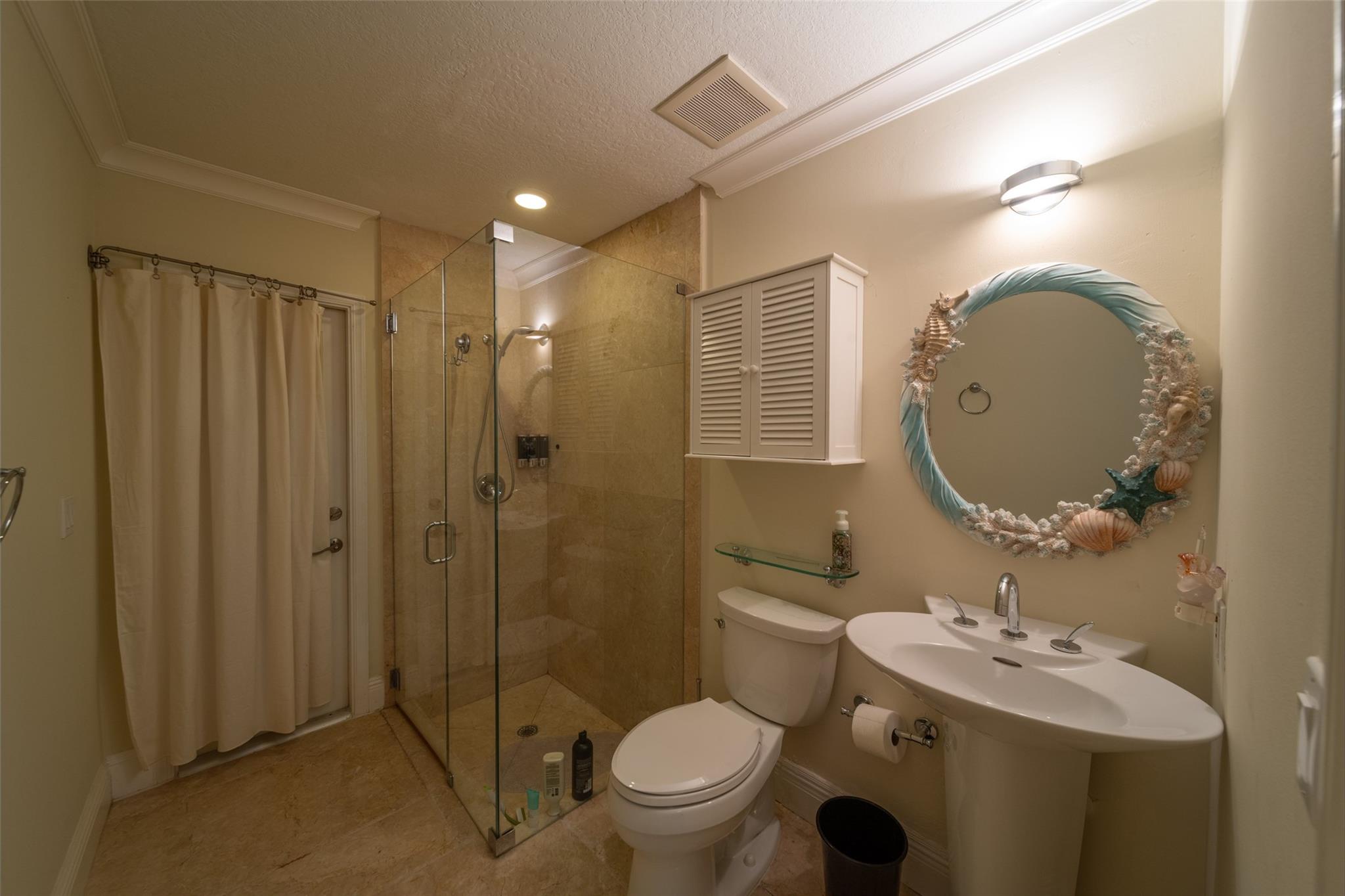 The Isles 145-36 B - Residential