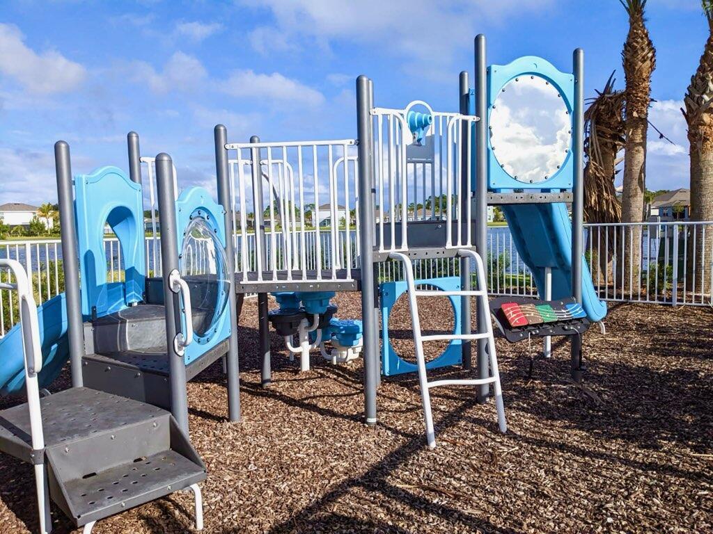 AVALON CROSSING - Residential Lease