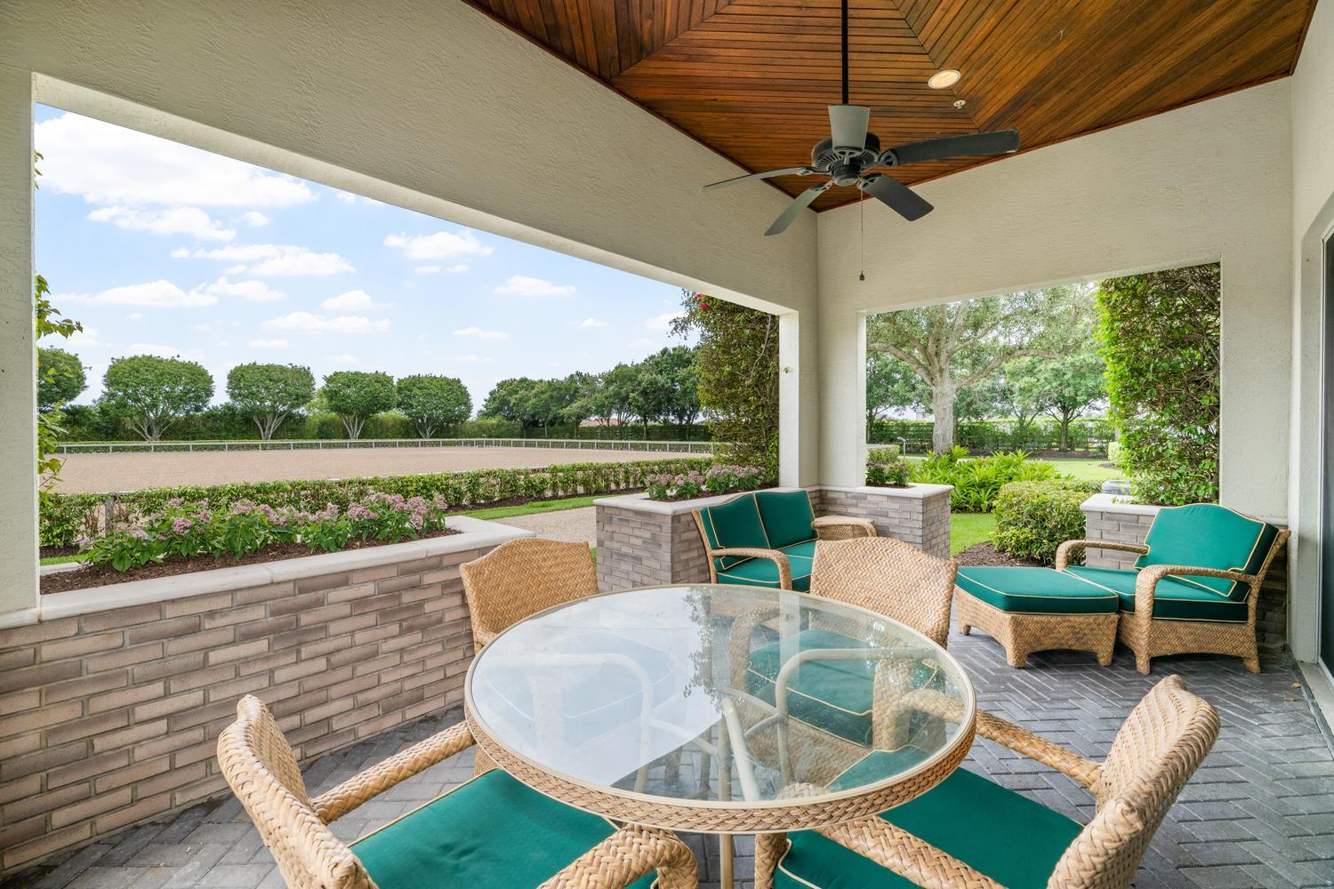GRAND PRIX FARMS - Residential