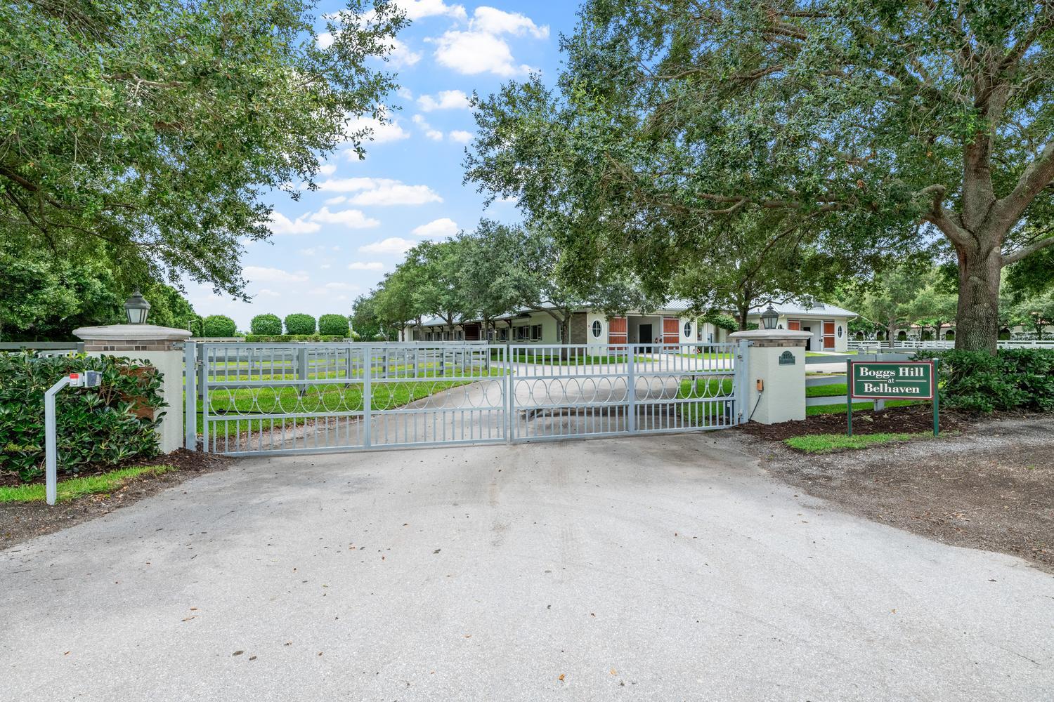 GRAND PRIX FARMS - Residential