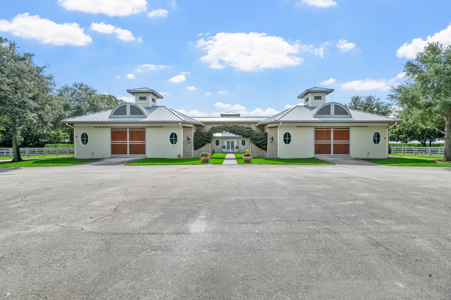 GRAND PRIX FARMS - Residential