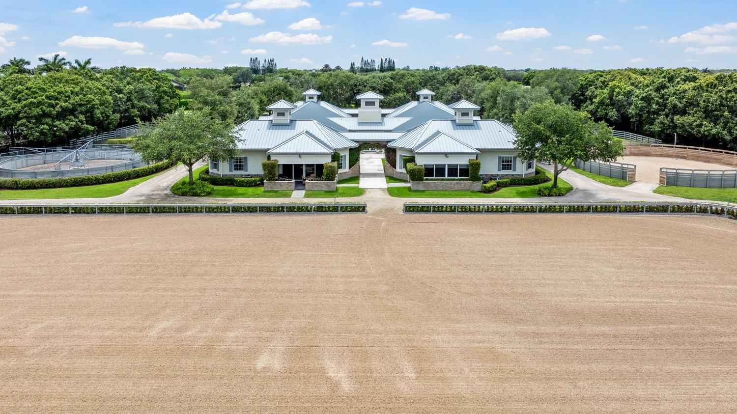 GRAND PRIX FARMS - Residential