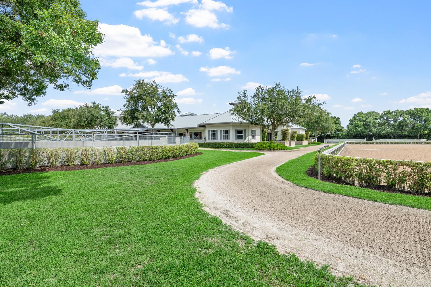 GRAND PRIX FARMS - Residential