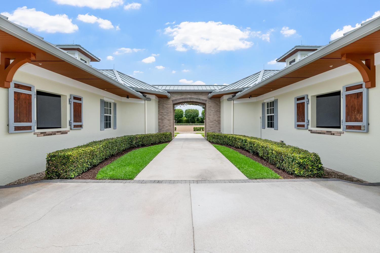 GRAND PRIX FARMS - Residential
