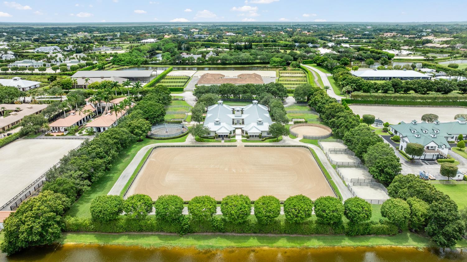 GRAND PRIX FARMS - Residential