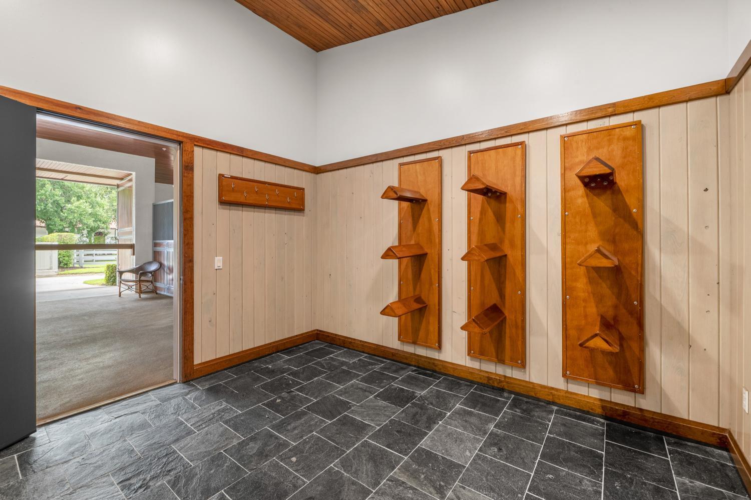 GRAND PRIX FARMS - Residential