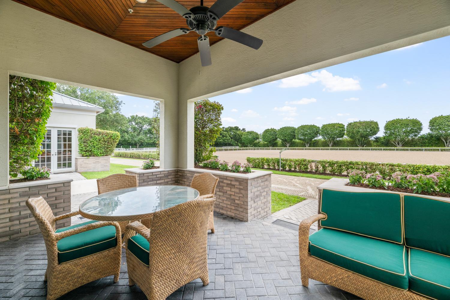GRAND PRIX FARMS - Residential