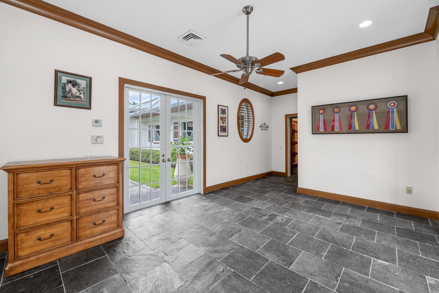 GRAND PRIX FARMS - Residential
