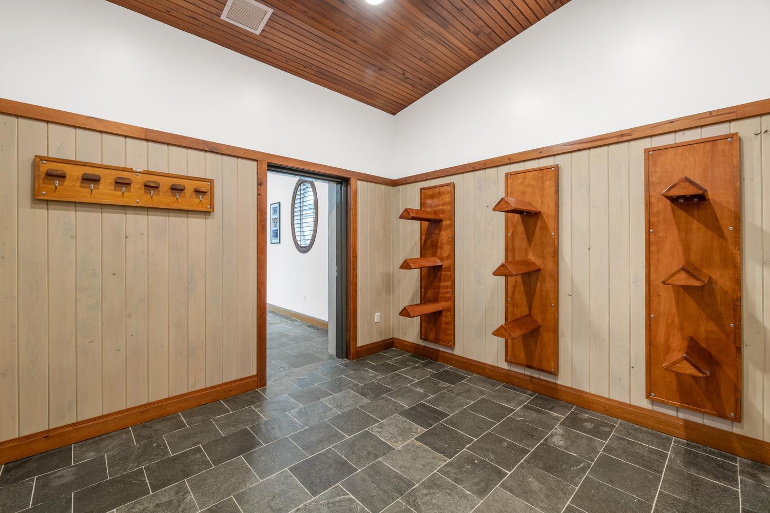 GRAND PRIX FARMS - Residential